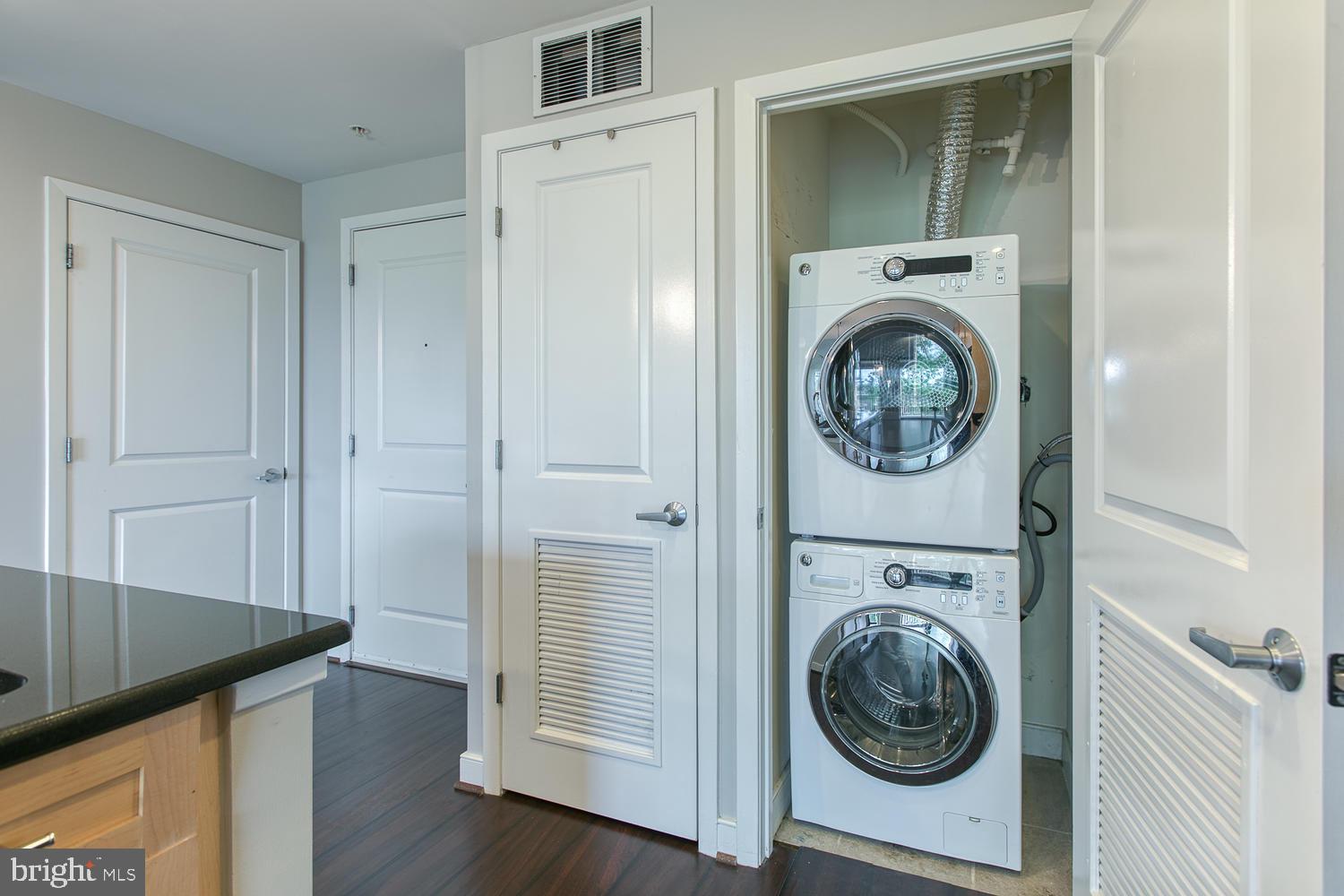 HAWTHORN - Residential Lease