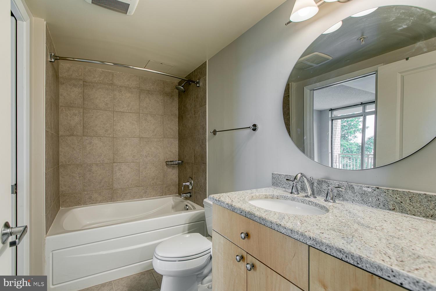 HAWTHORN - Residential Lease