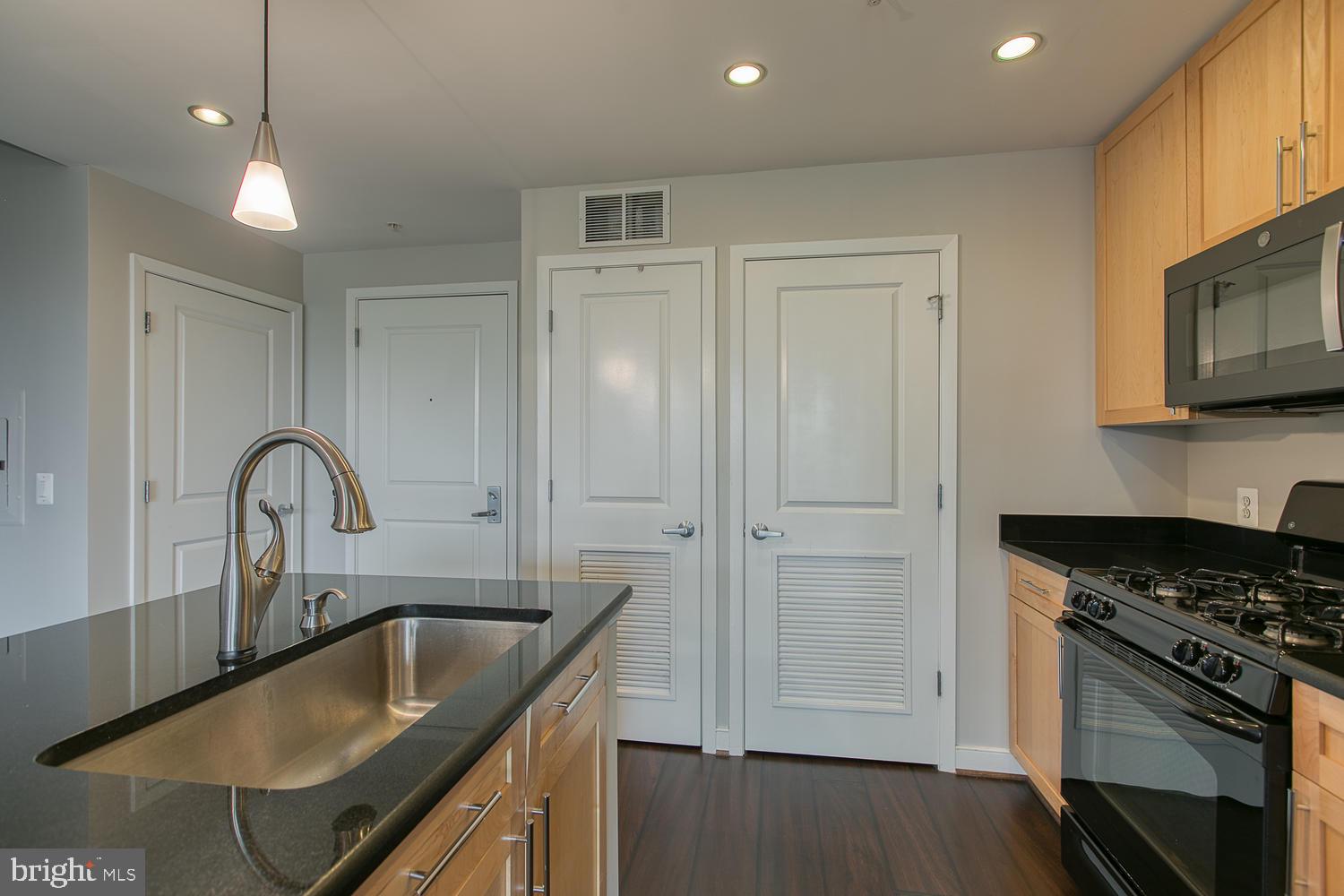 HAWTHORN - Residential Lease