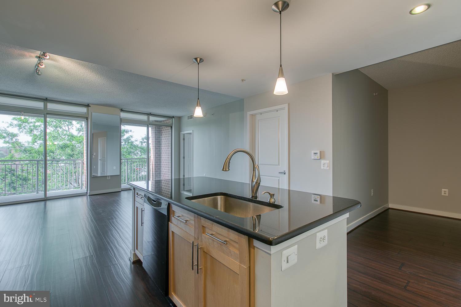 HAWTHORN - Residential Lease