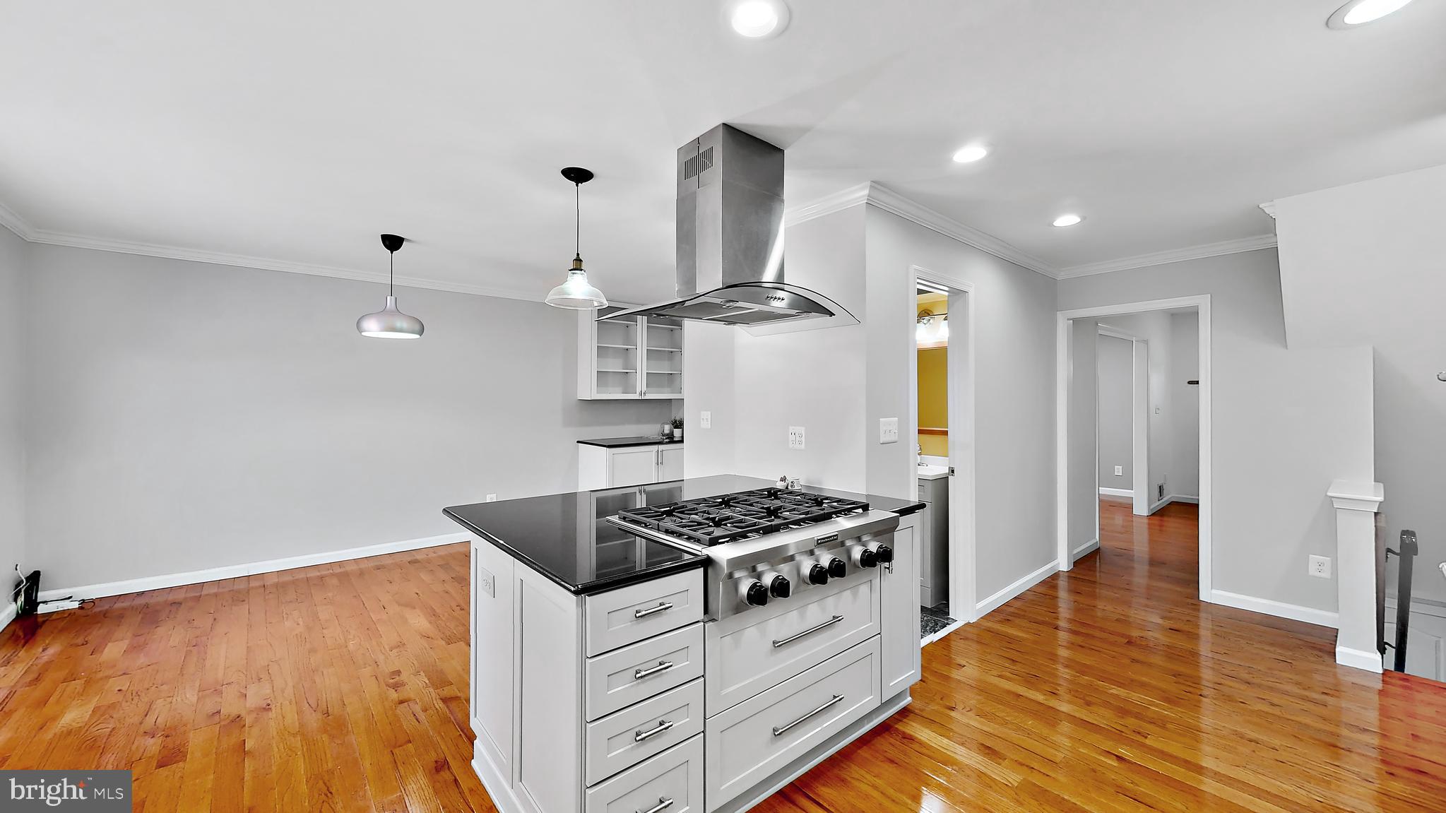 CHARLESTOWN - Residential