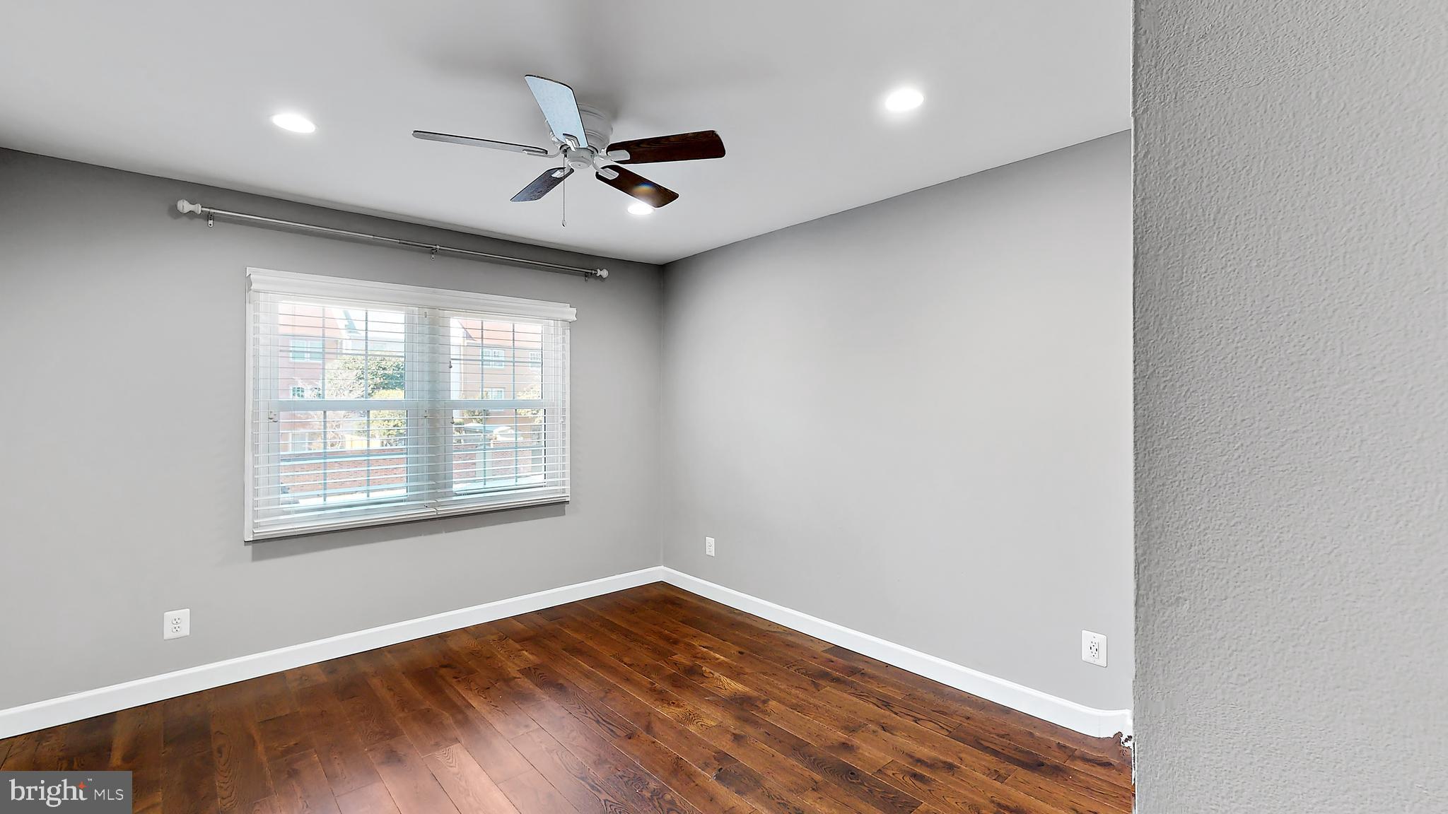 CHARLESTOWN - Residential