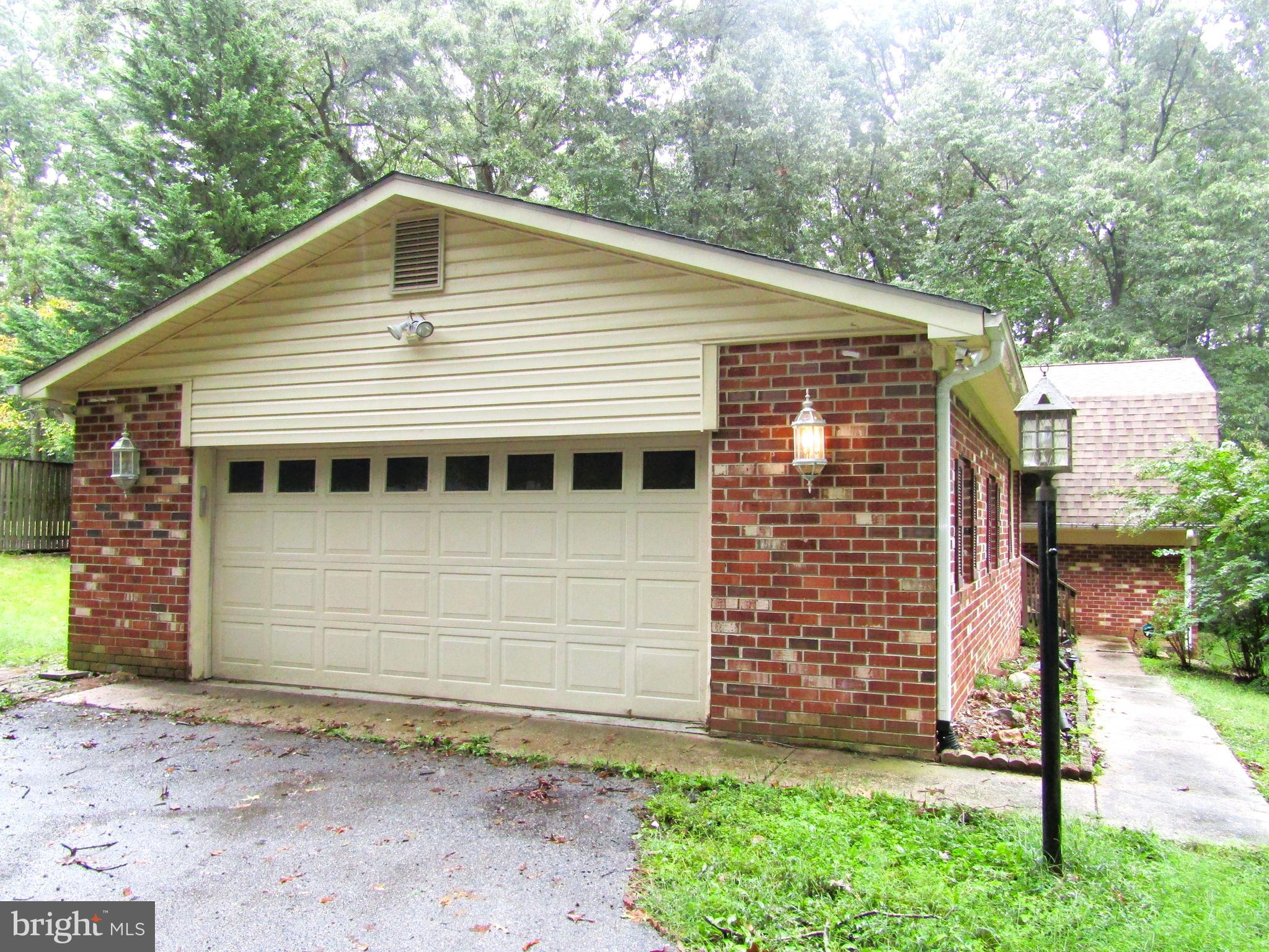 INDIAN CREEK ESTATES - Residential