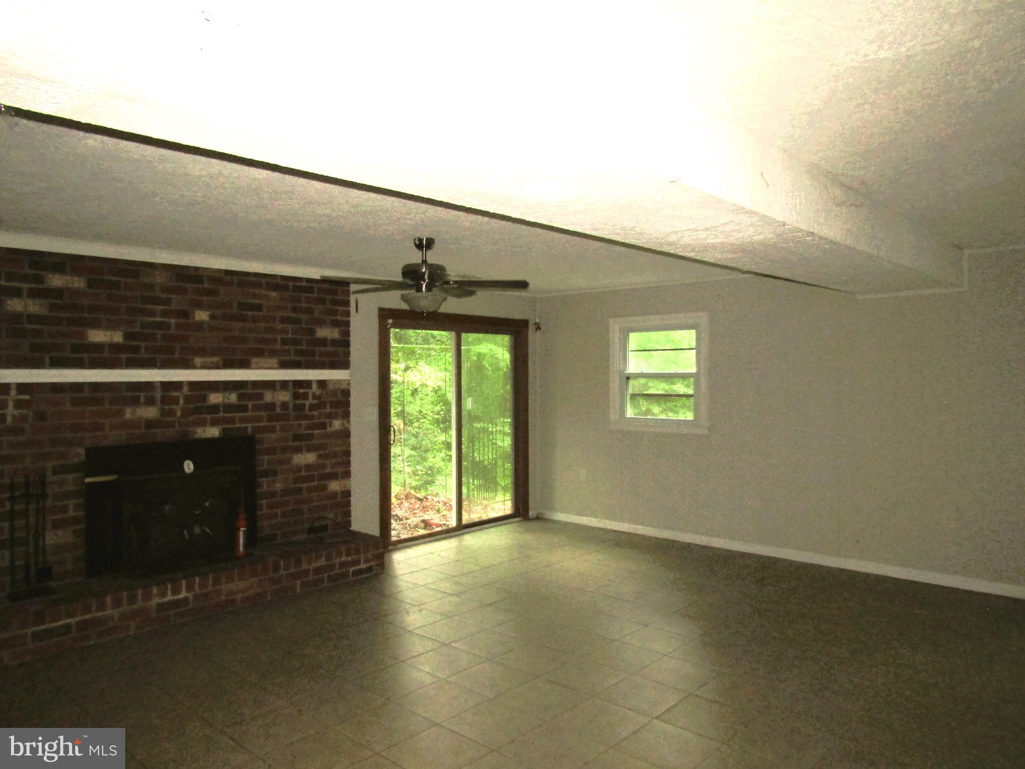 INDIAN CREEK ESTATES - Residential