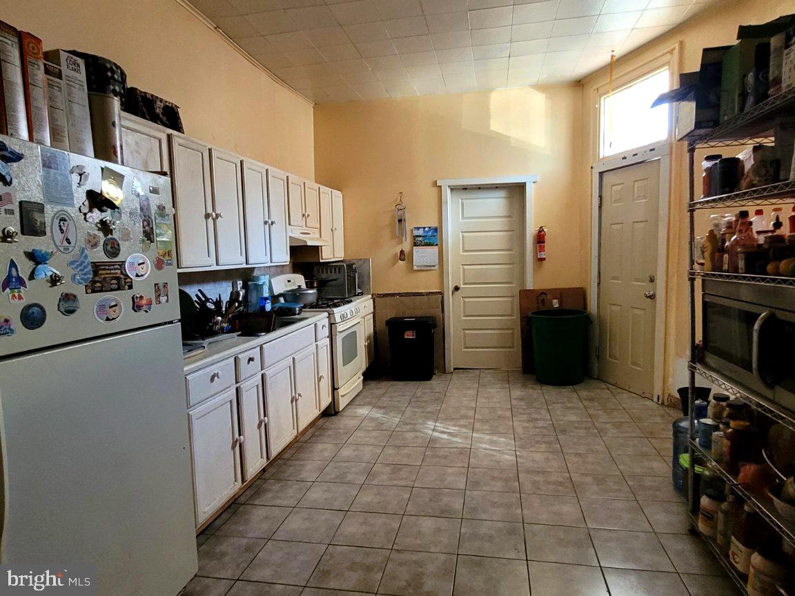 343 S 6TH STREET