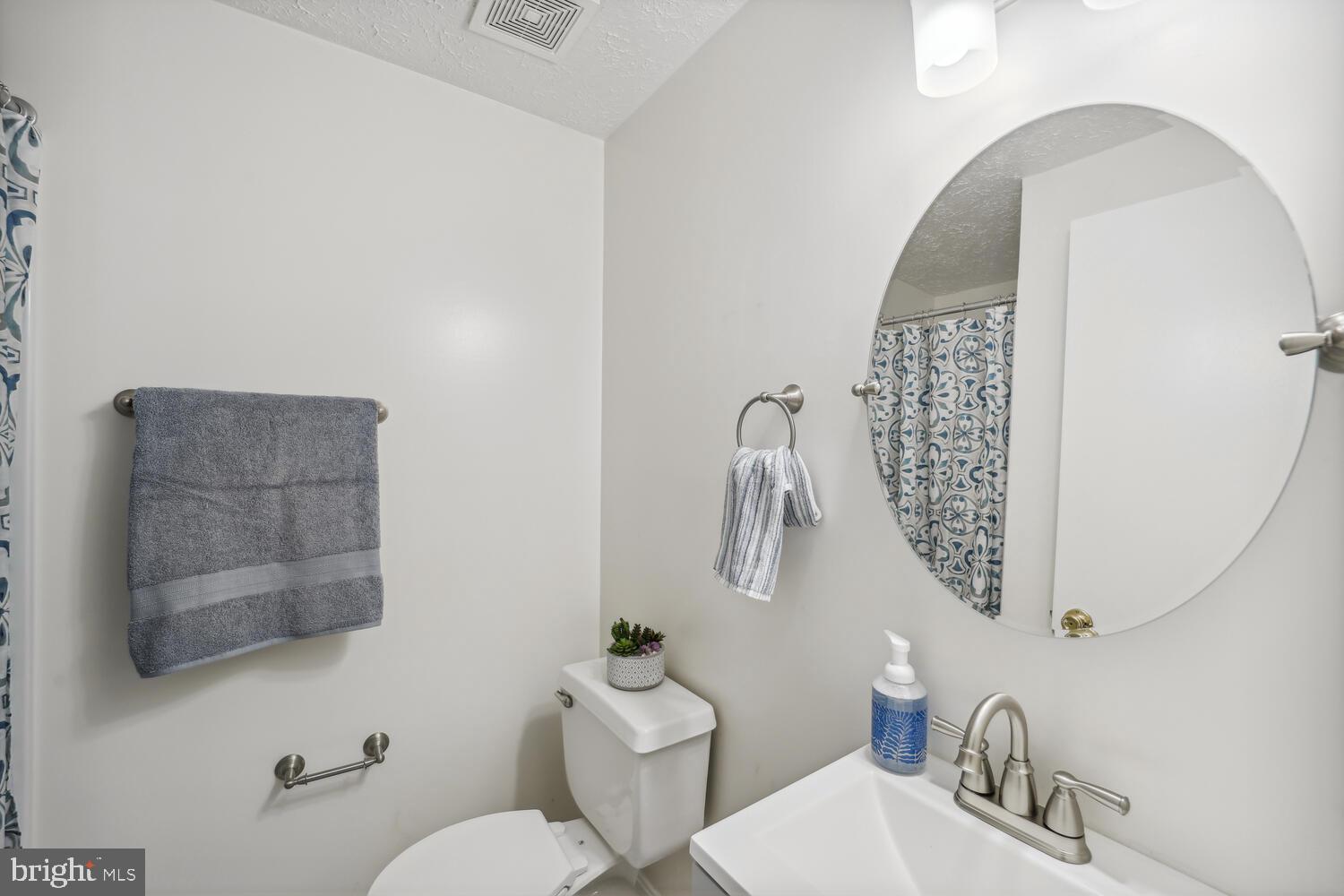 TANGLEWOOD TOWNHOMES - Residential