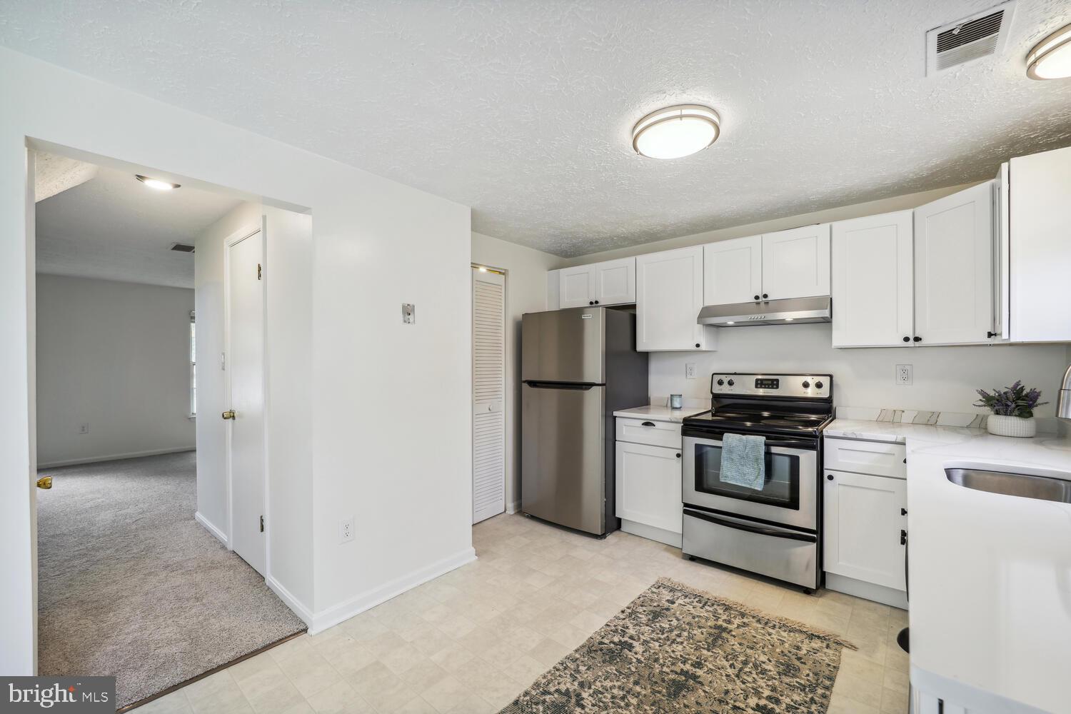 TANGLEWOOD TOWNHOMES - Residential