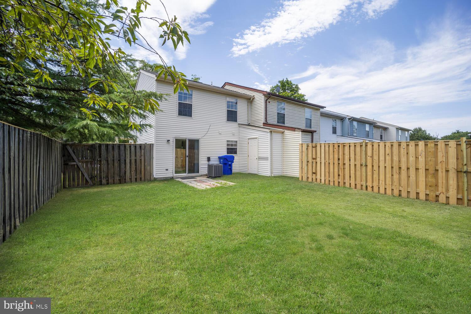 TANGLEWOOD TOWNHOMES - Residential