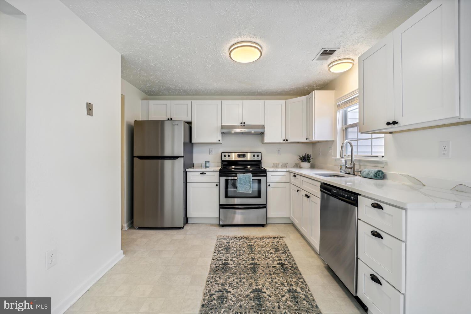 TANGLEWOOD TOWNHOMES - Residential