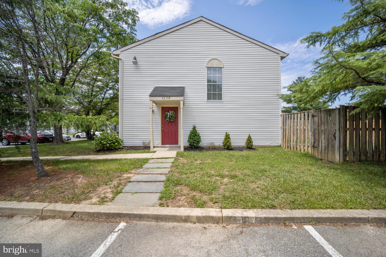 TANGLEWOOD TOWNHOMES - Residential