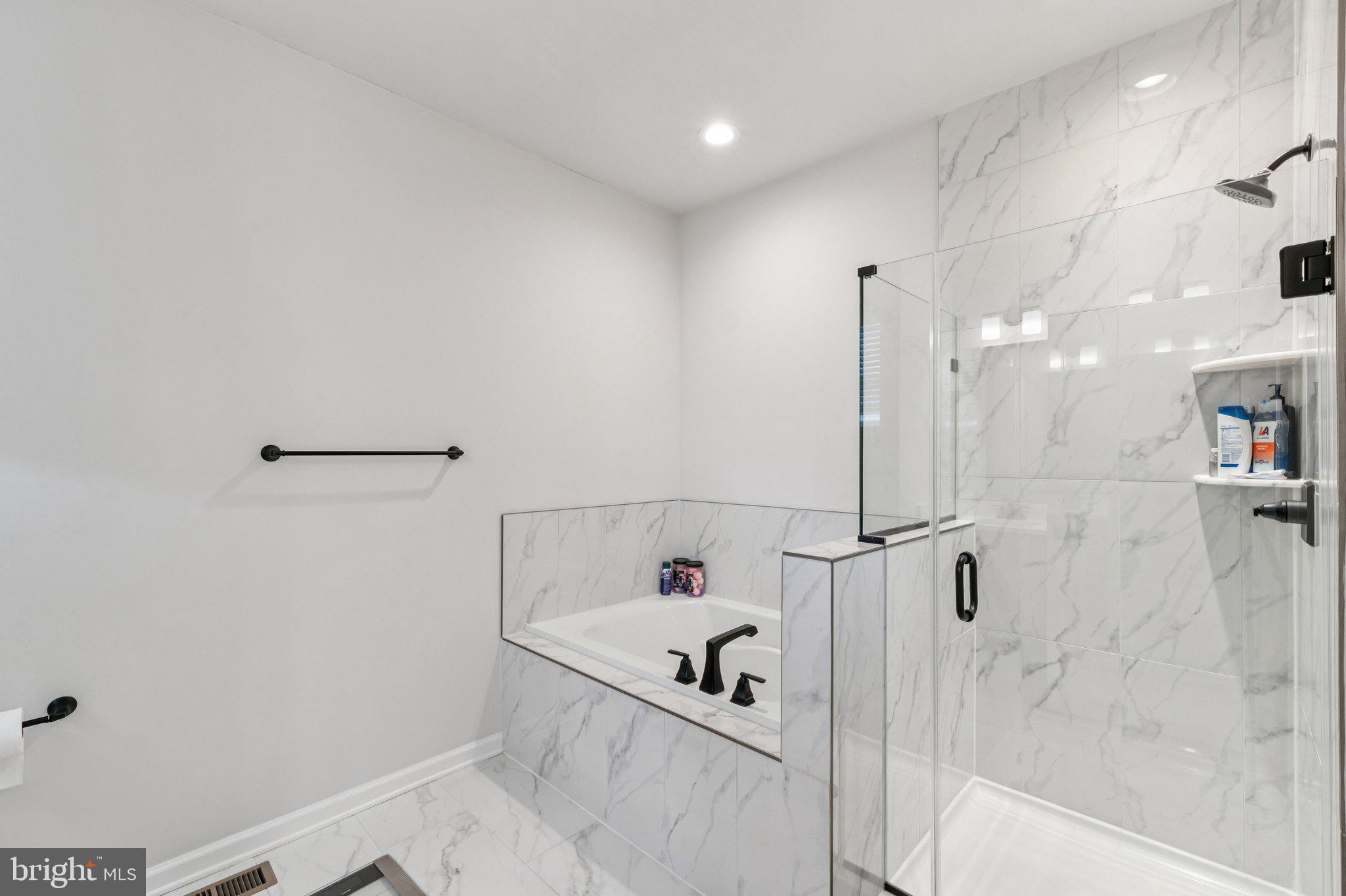 WESTRIDGE AT WESTPHALIA - Residential Lease