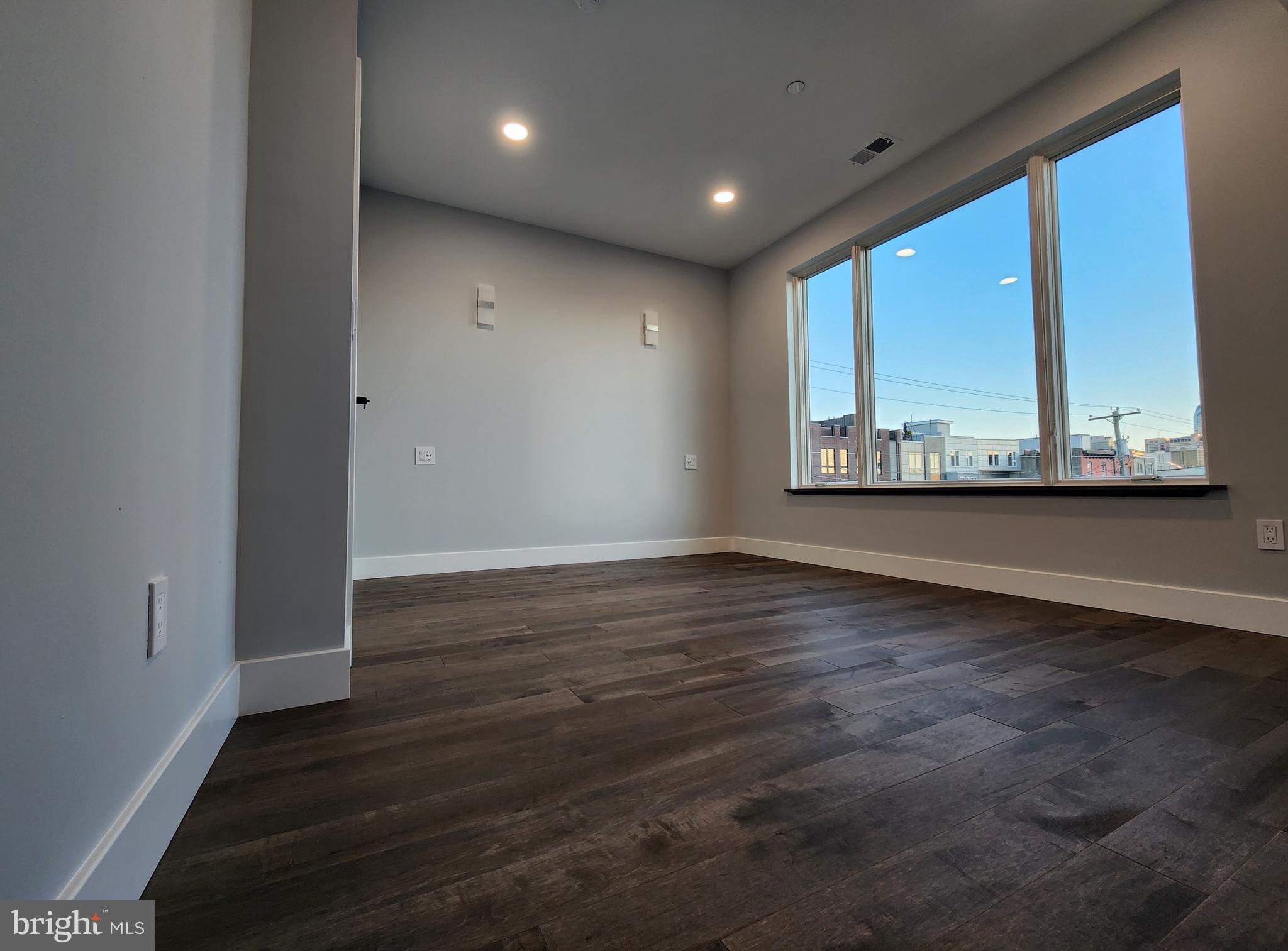 FRANCISVILLE - Residential