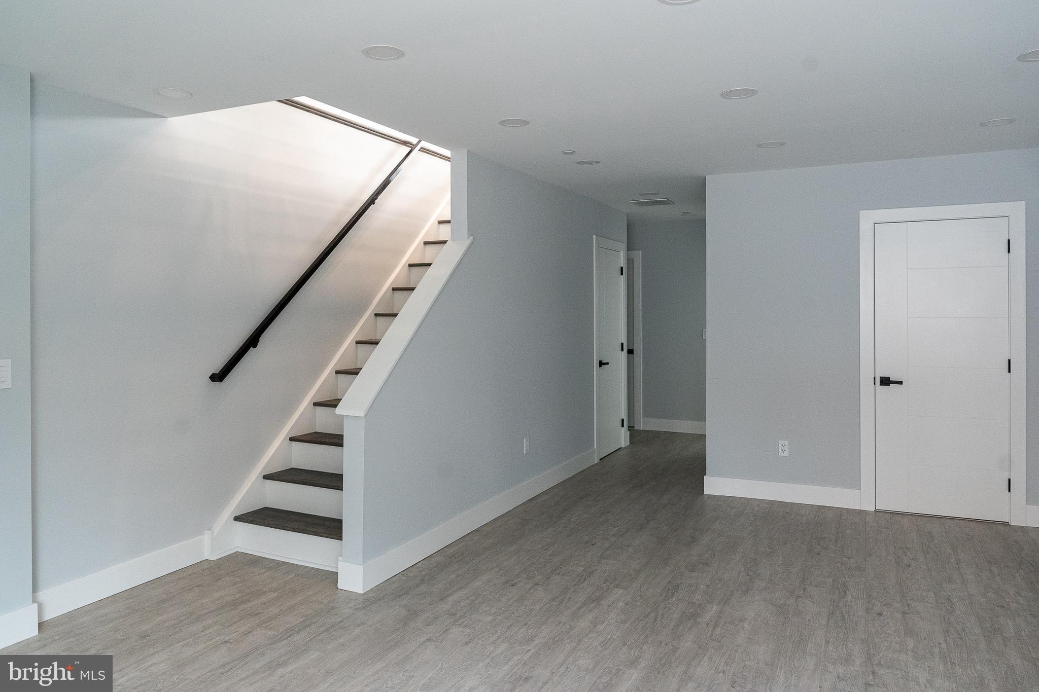 FRANCISVILLE - Residential