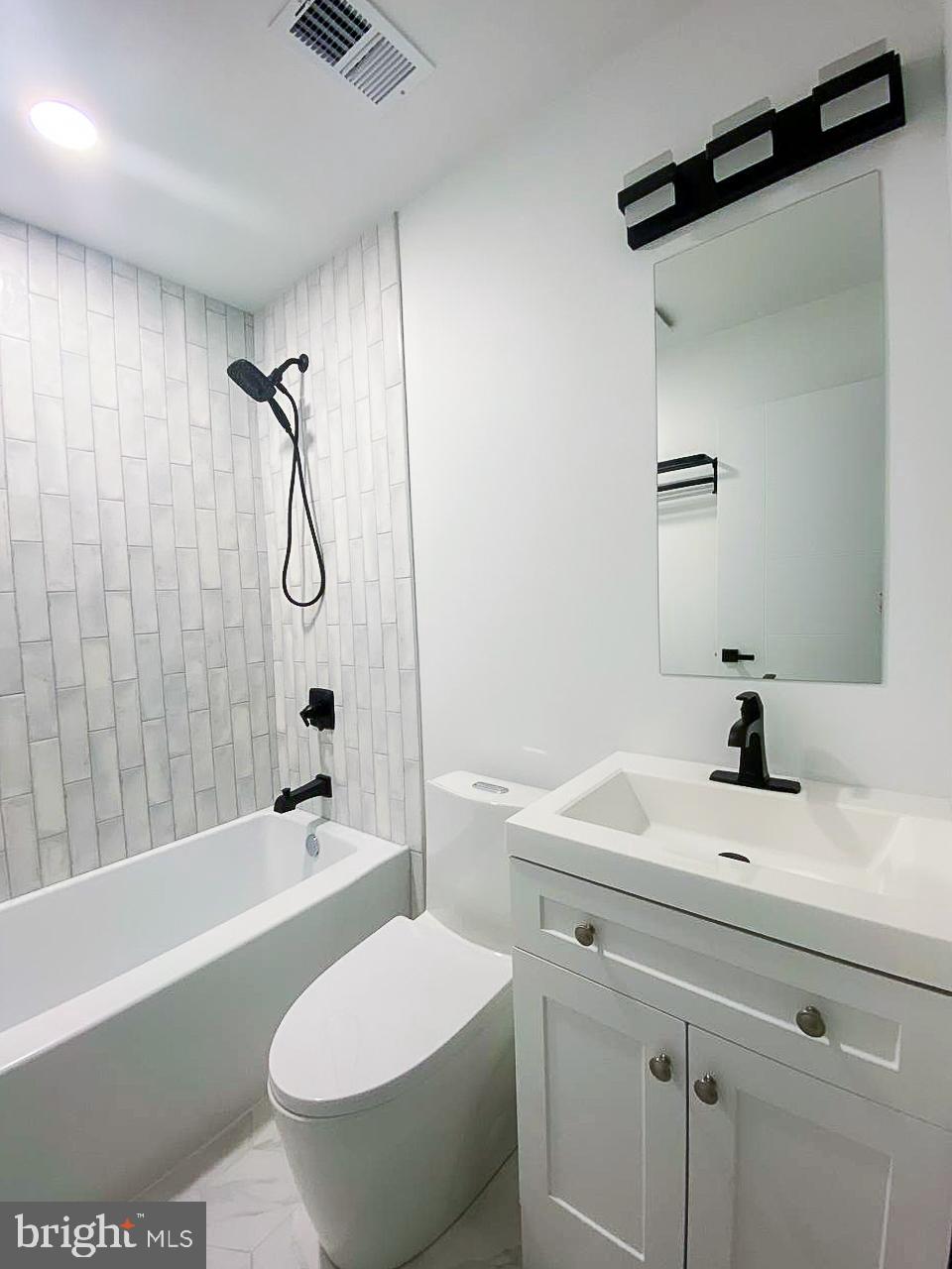 FRANCISVILLE - Residential