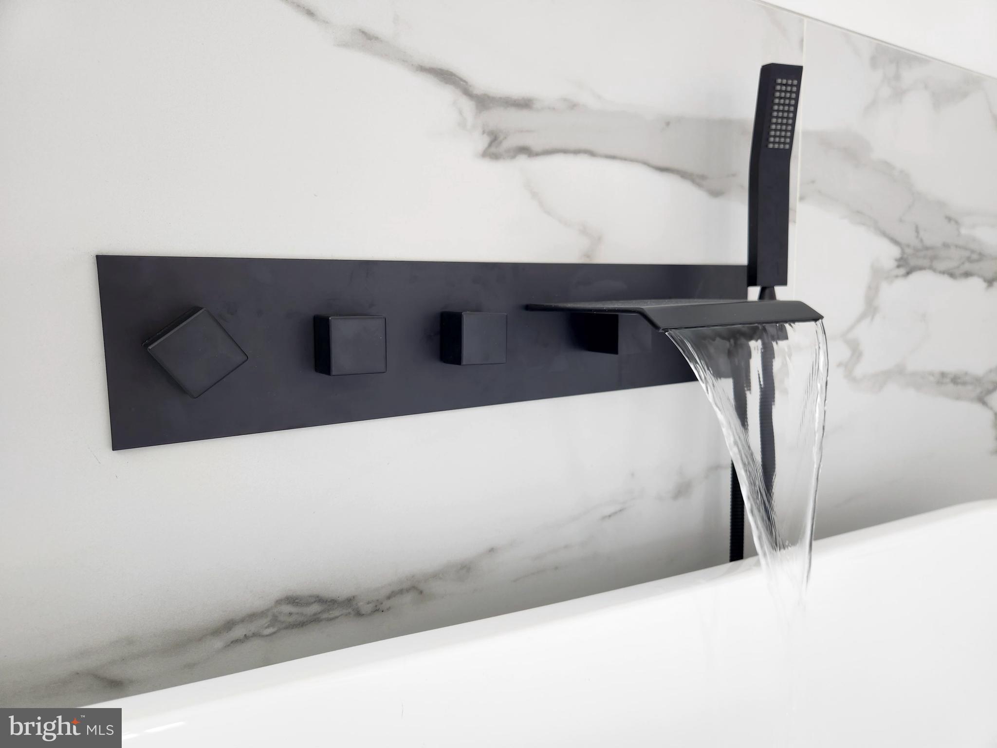 FRANCISVILLE - Residential