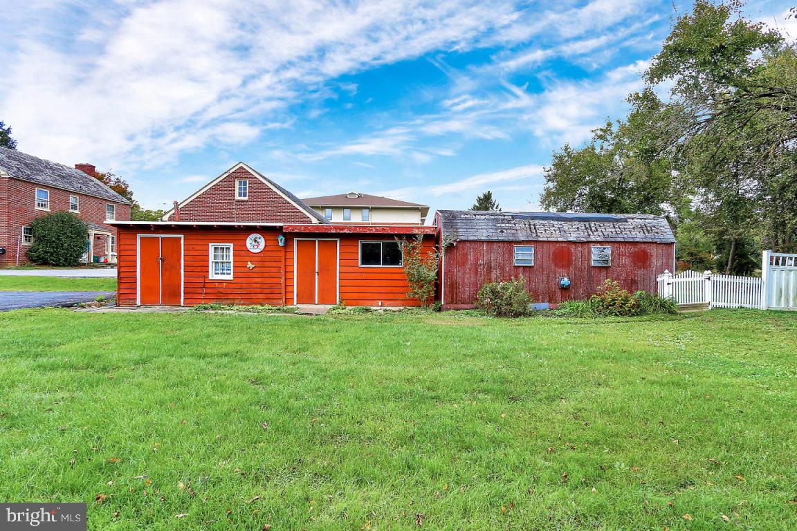 MANOR TWP - Residential