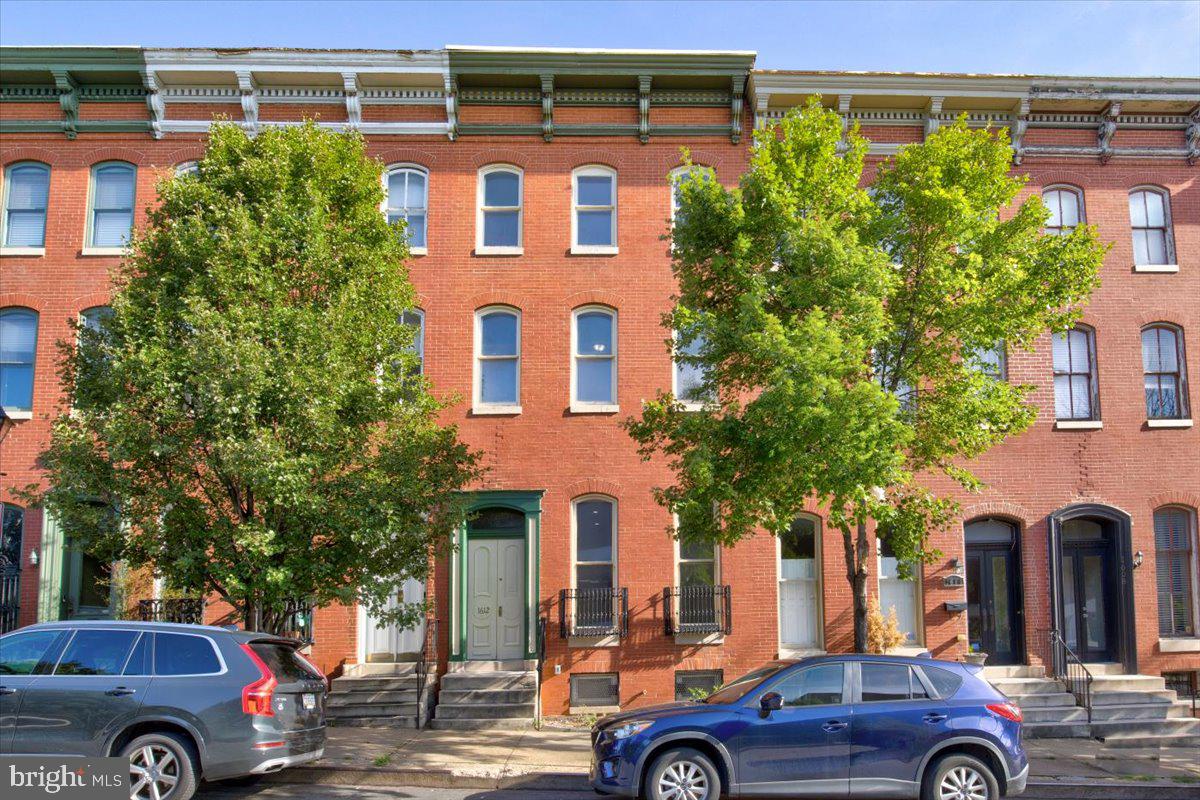 Appealing brownstone in Union Square with historic charm and contemporary finishes. The interior features hardwood floors, carpet, cathedral ceilings, exposed brick, stainless steel appliances, central air, elegant lighting fixtures, private courtyard with off street parking, nestled in a community of peace and tranquility. Walking distance to a multitude of attractions, shopping, schools and conveniences such UMAB, downtown, interstates, Inner Harbor, Ravens Stadium, Oriole Park, museums, restaurants, Historic Hollins Market, University of Maryland bio-parks and the Marc train. Close proximity to airport, casinos and DC. In fact, Union Square provides all the characteristics of DC living at a fraction of the cost.