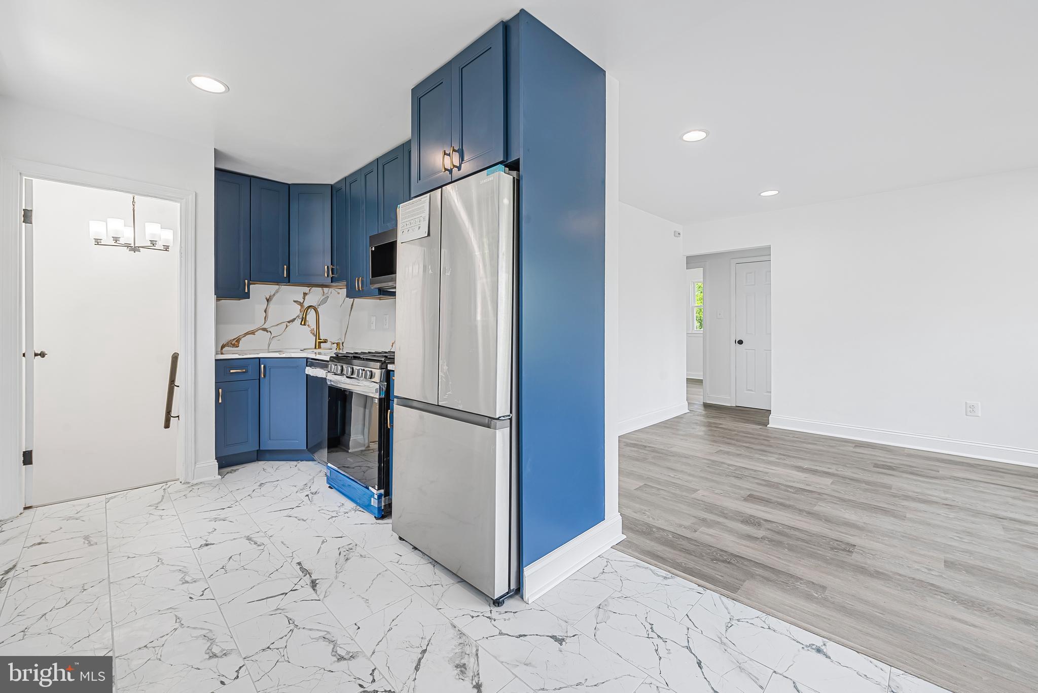 WOODLAWN HEIGHTS - Residential