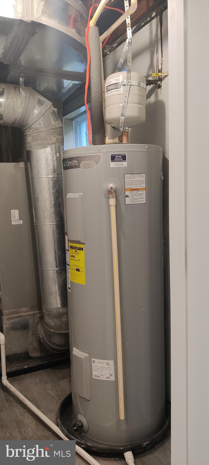 WOODLAWN HEIGHTS - Residential