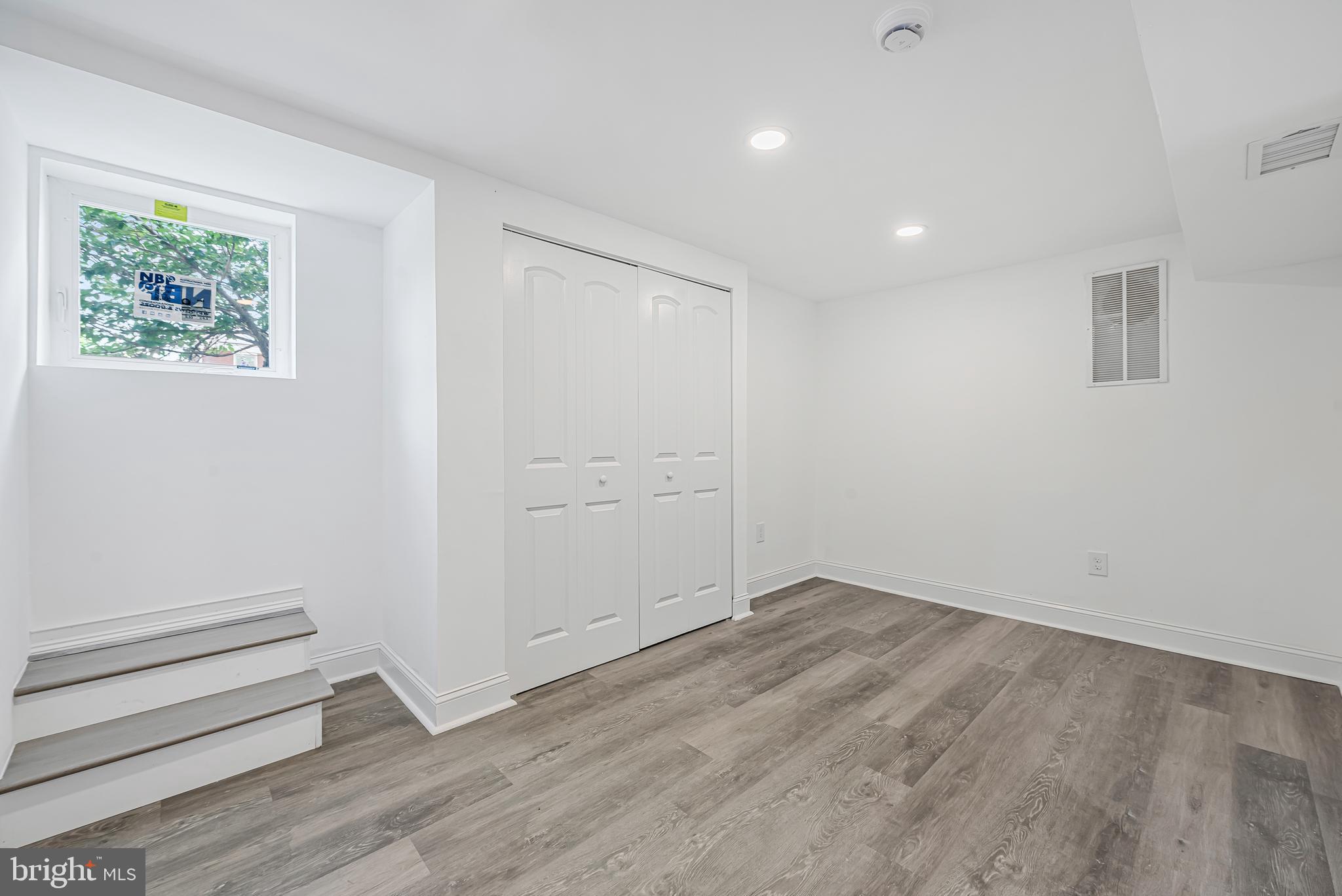 WOODLAWN HEIGHTS - Residential