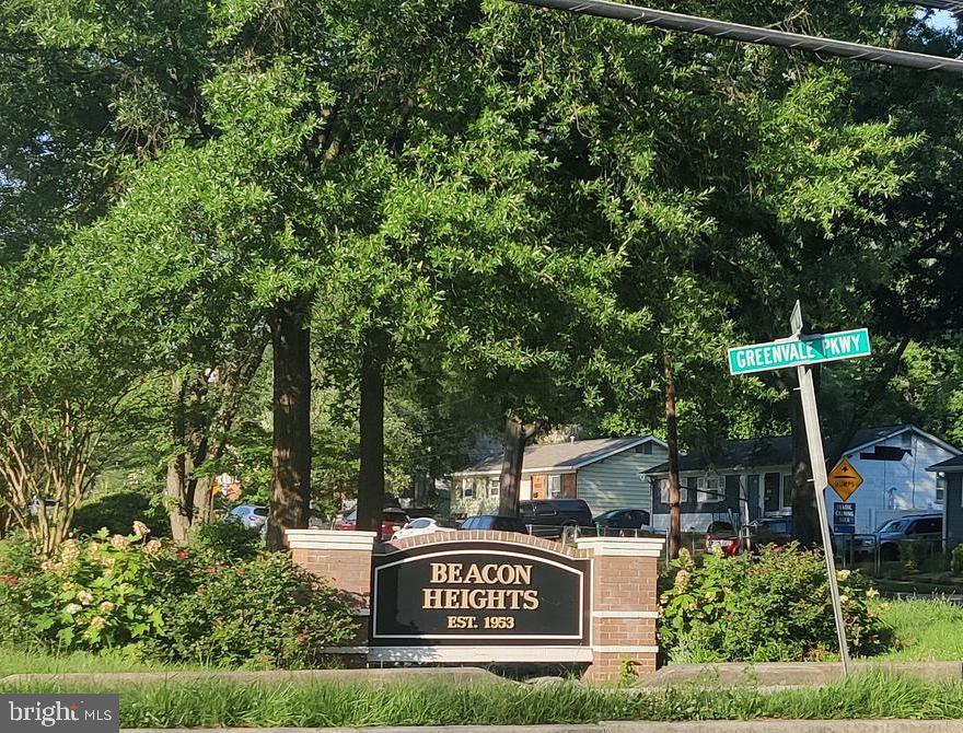 WOODLAWN HEIGHTS - Residential