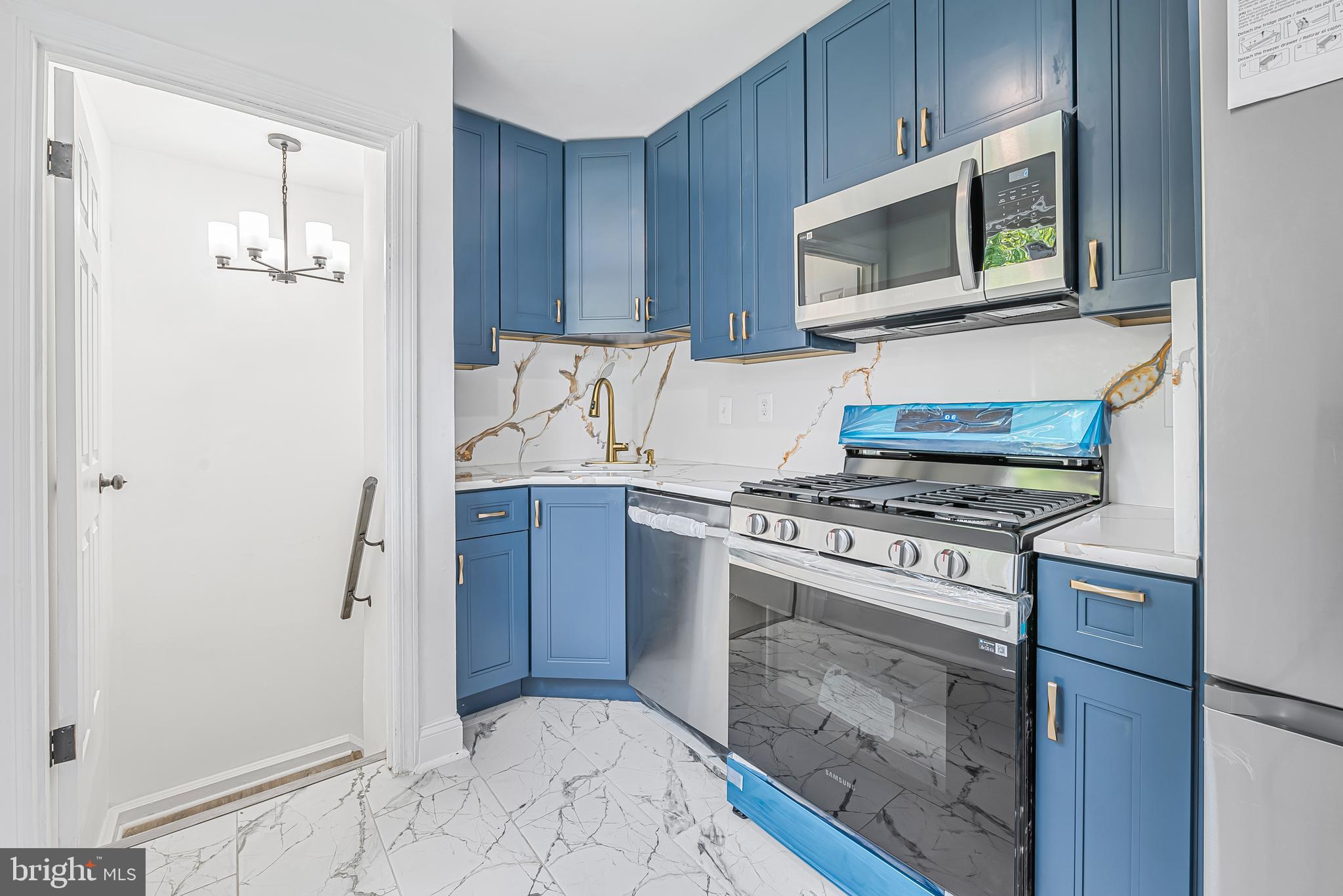 WOODLAWN HEIGHTS - Residential