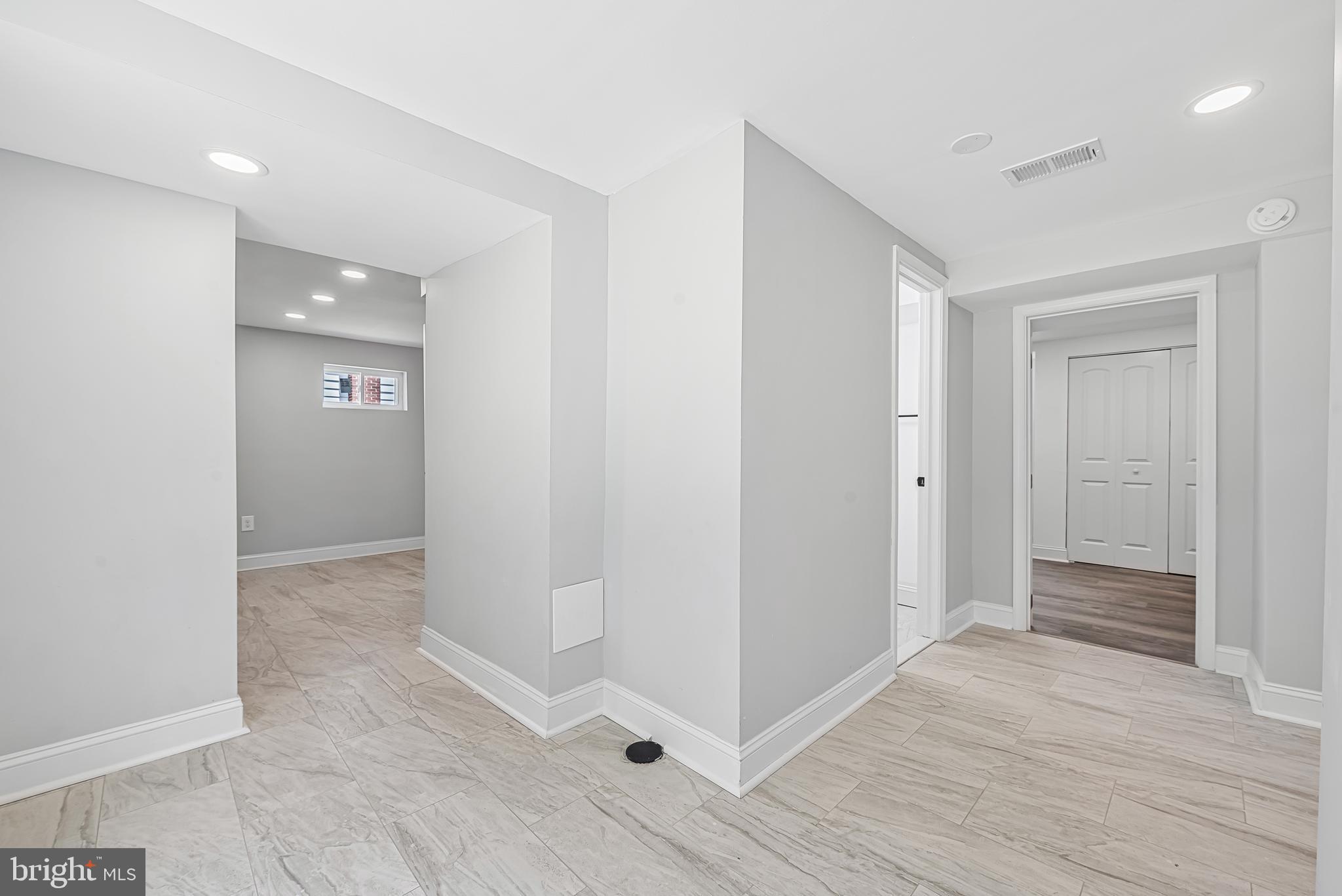 WOODLAWN HEIGHTS - Residential