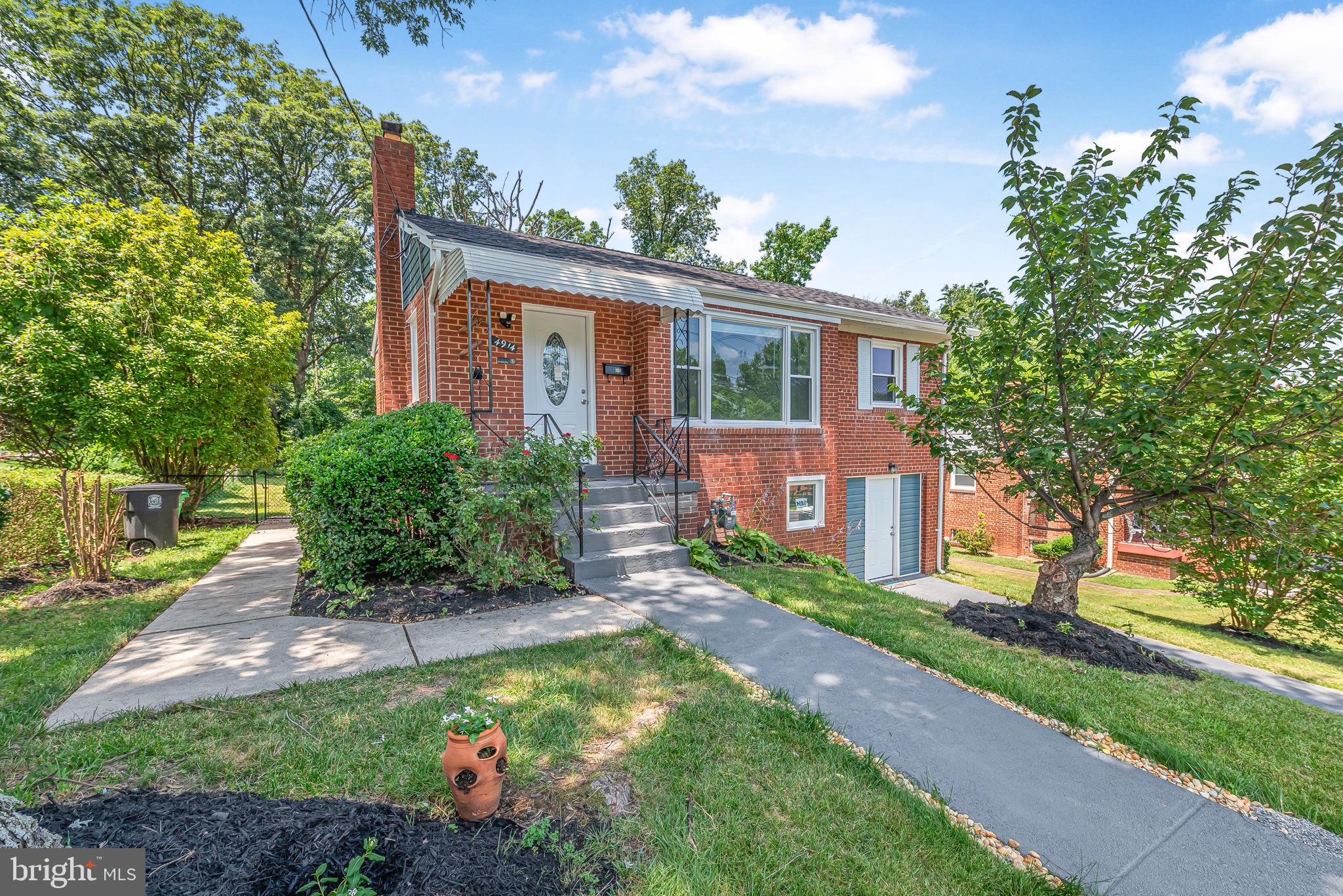 WOODLAWN HEIGHTS - Residential