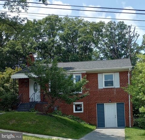 4914 66TH AVENUE HYATTSVILLE MD 20784