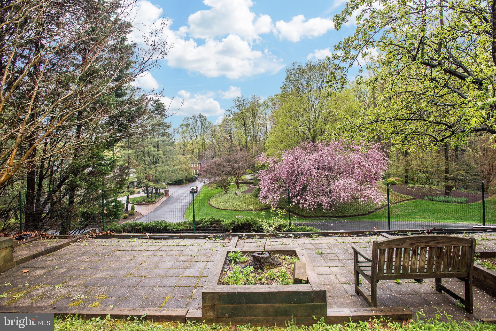 POTOMAC OVERLOOK - Residential