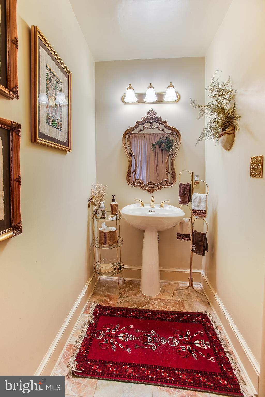 POTOMAC OVERLOOK - Residential