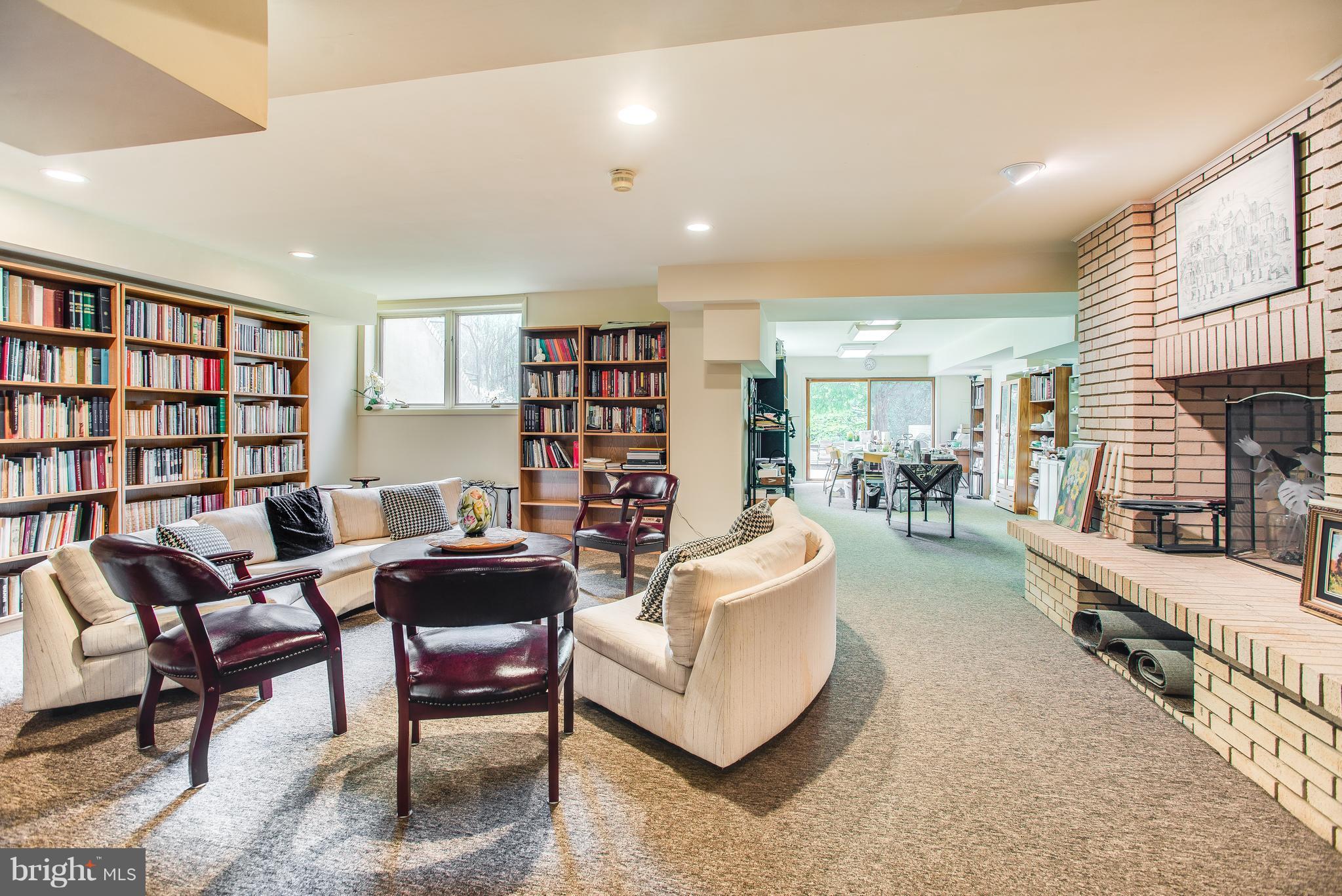 POTOMAC OVERLOOK - Residential