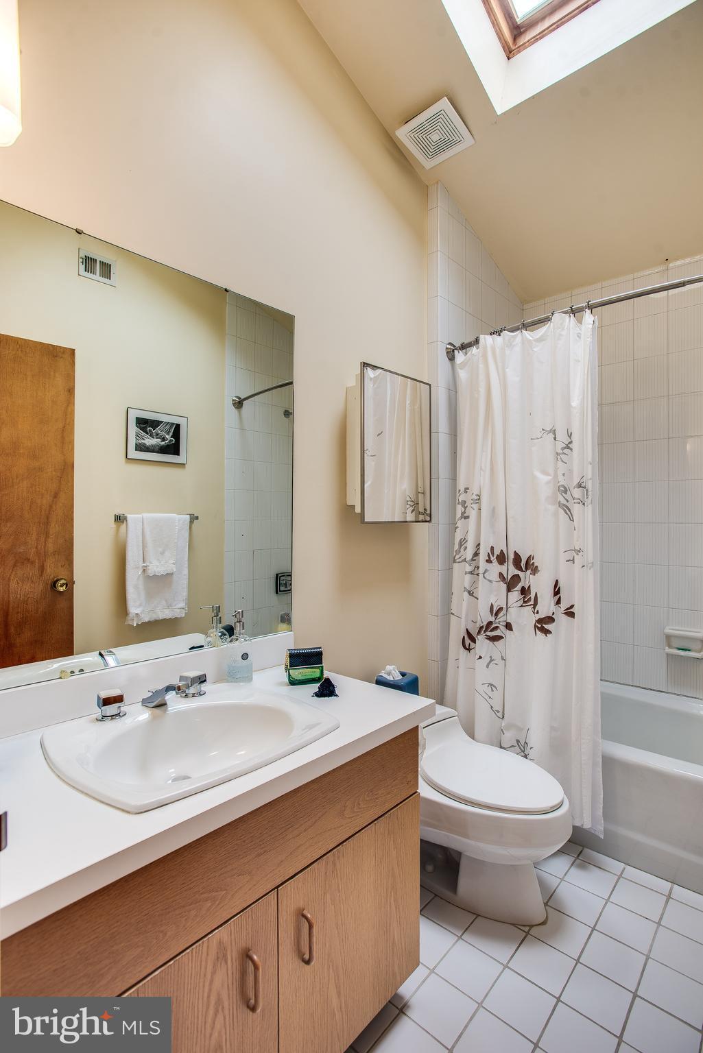 POTOMAC OVERLOOK - Residential