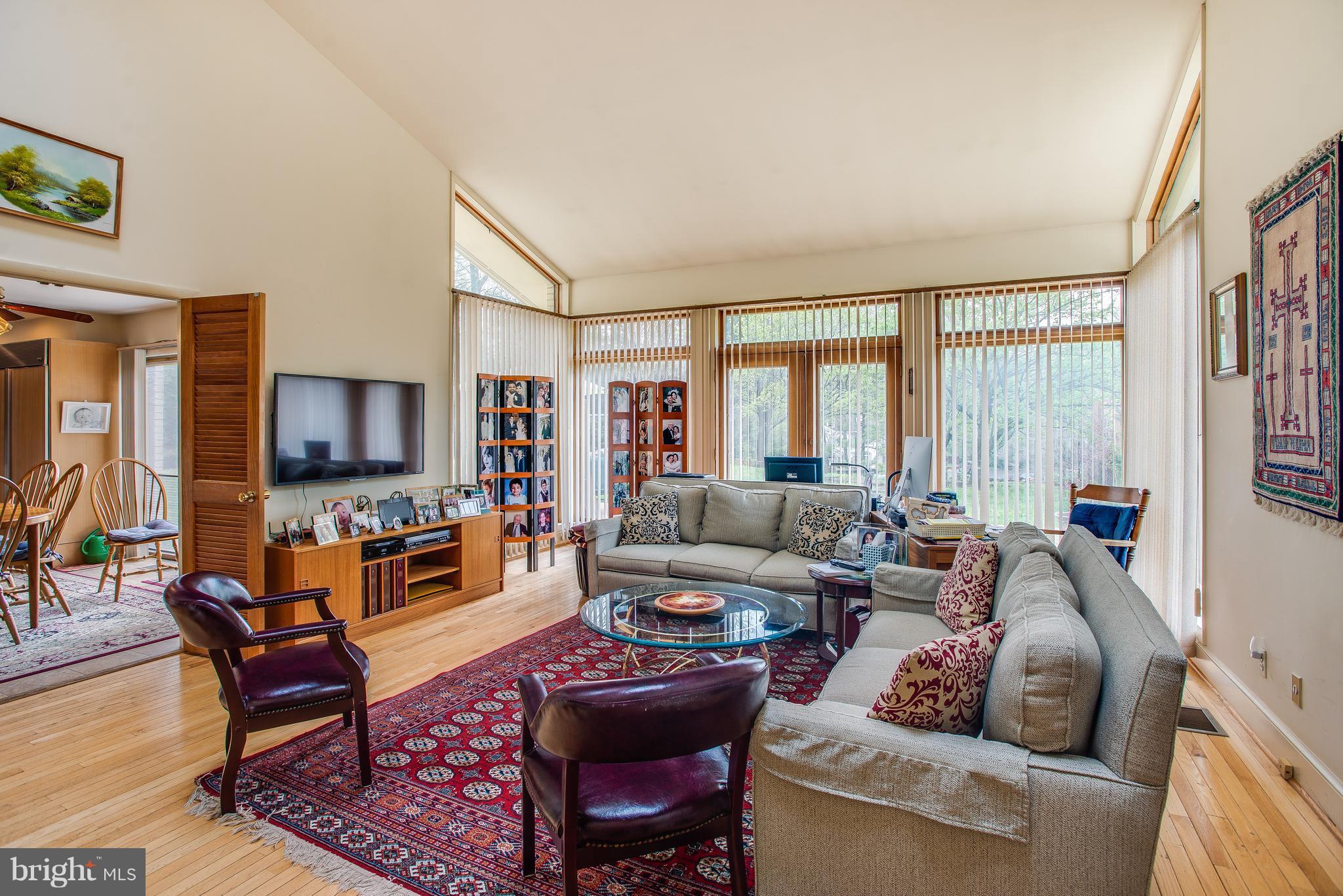 POTOMAC OVERLOOK - Residential