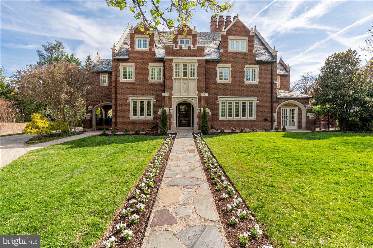 GUILFORD HISTORIC DISTRICT - Residential