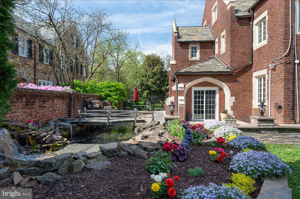 GUILFORD HISTORIC DISTRICT - Residential