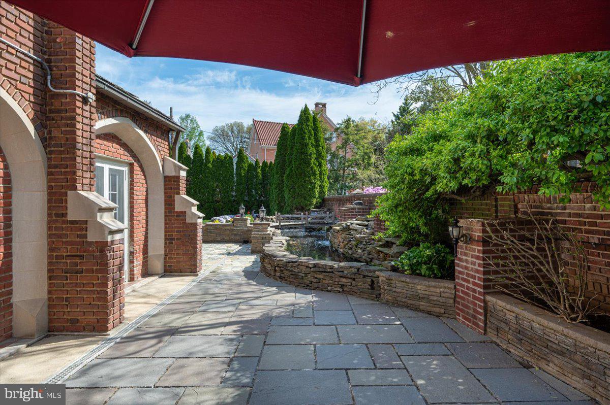 GUILFORD HISTORIC DISTRICT - Residential