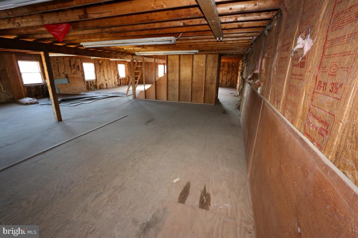 BETHAYRES - Commercial Sale