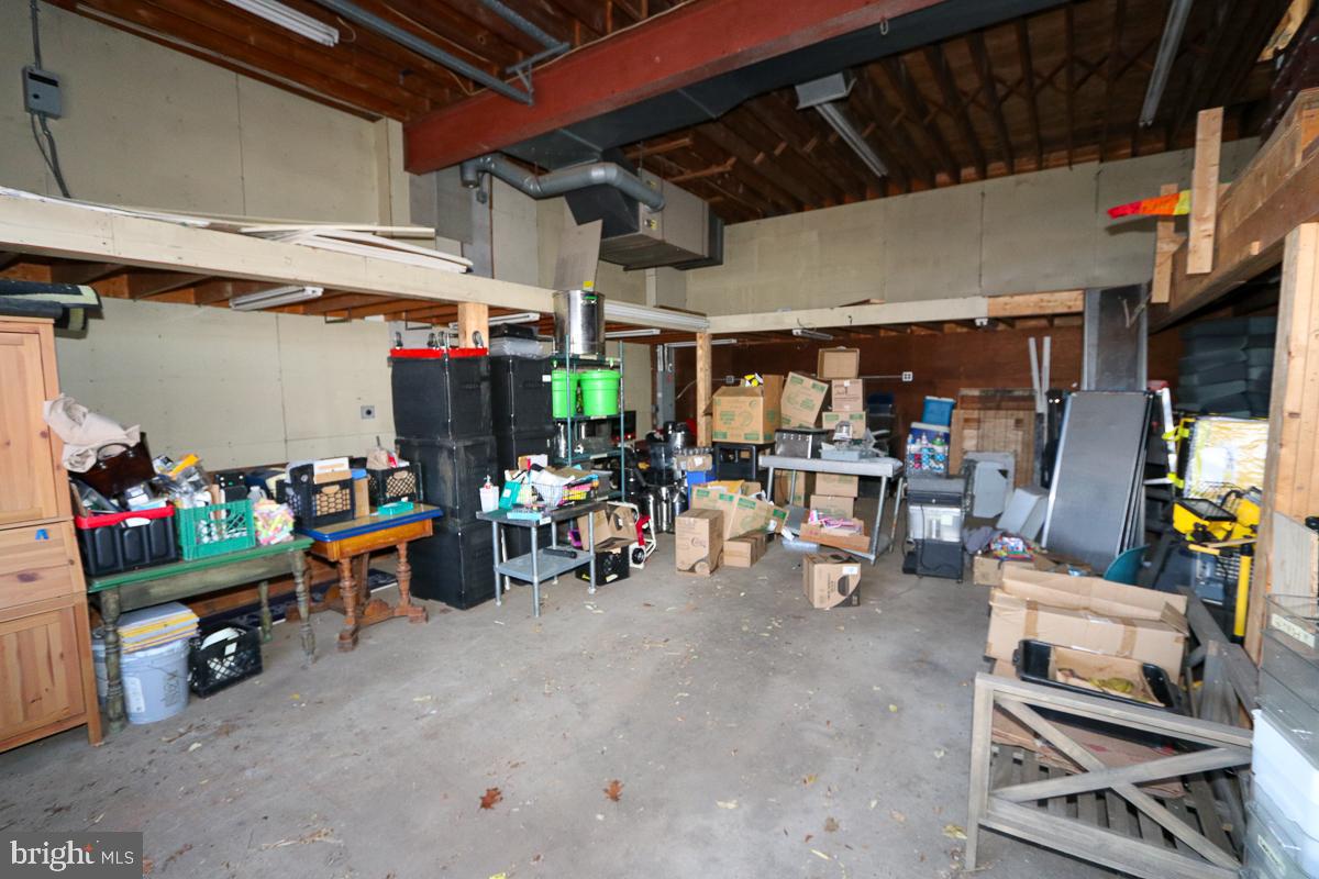 BETHAYRES - Commercial Sale