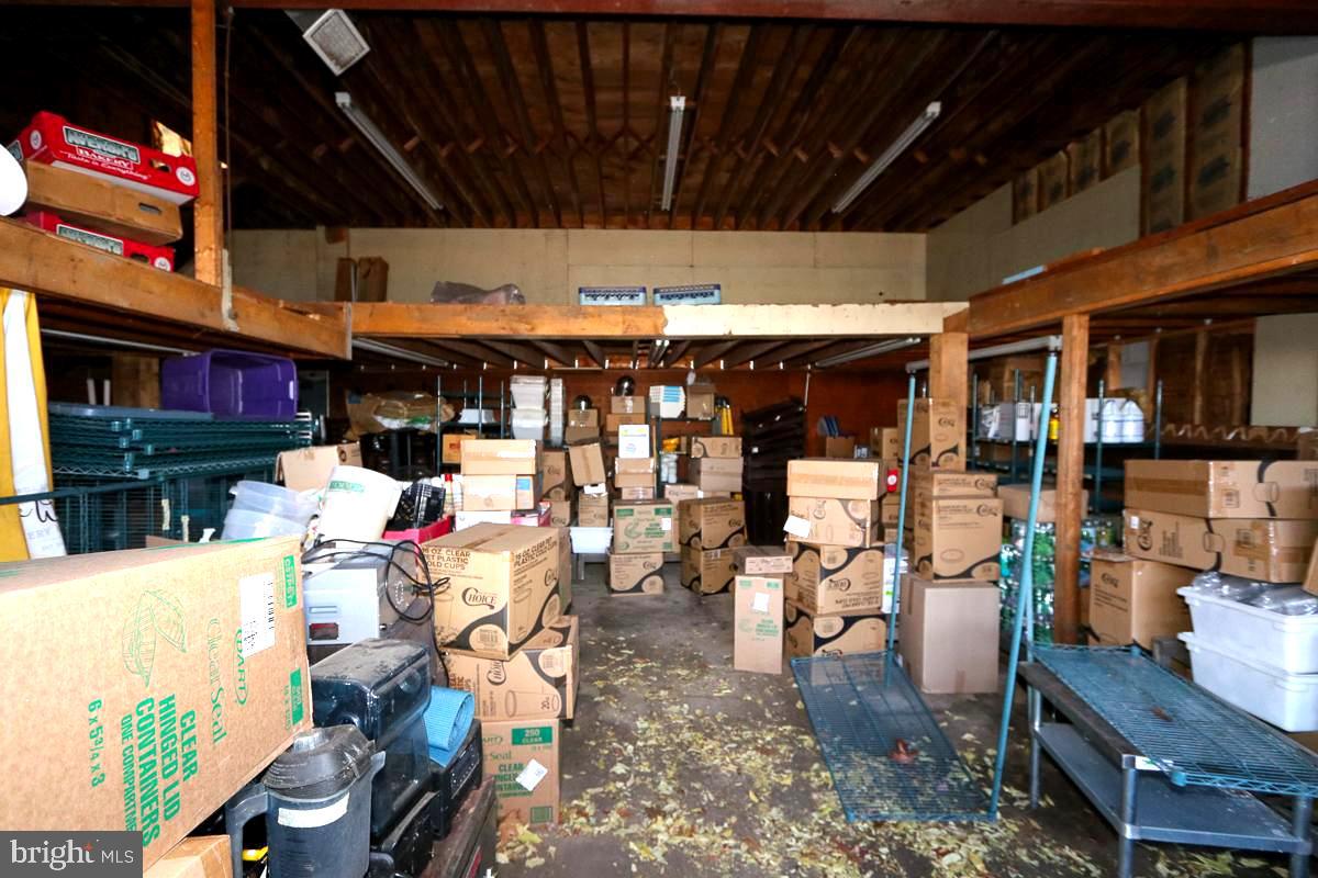 BETHAYRES - Commercial Sale