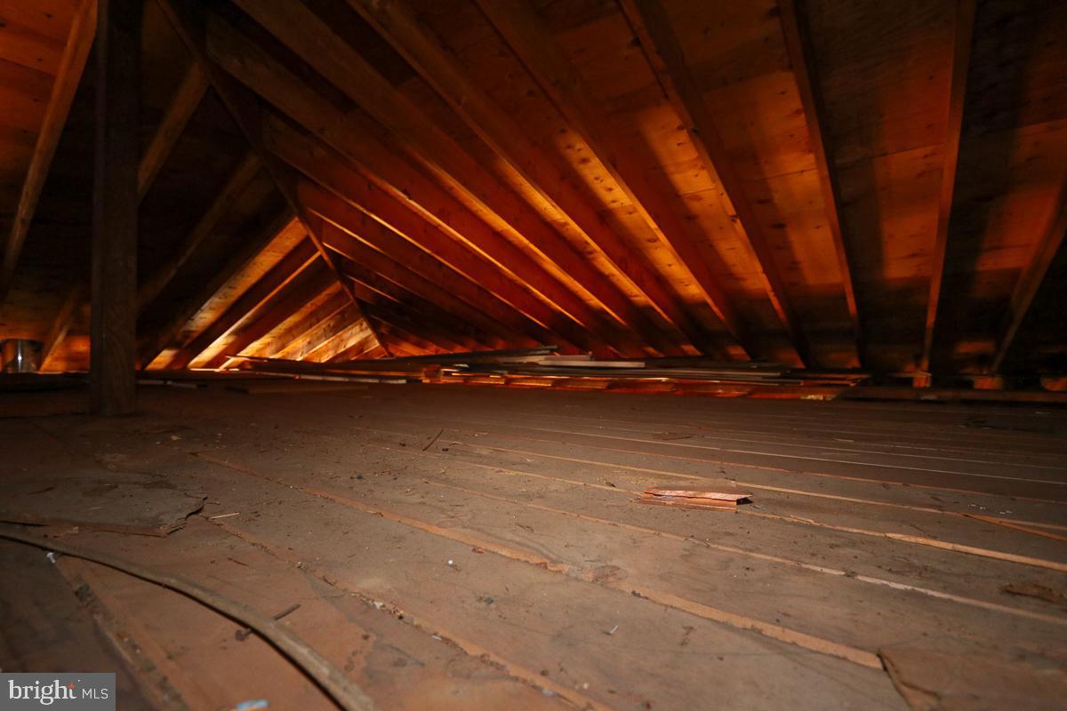 BETHAYRES - Commercial Sale