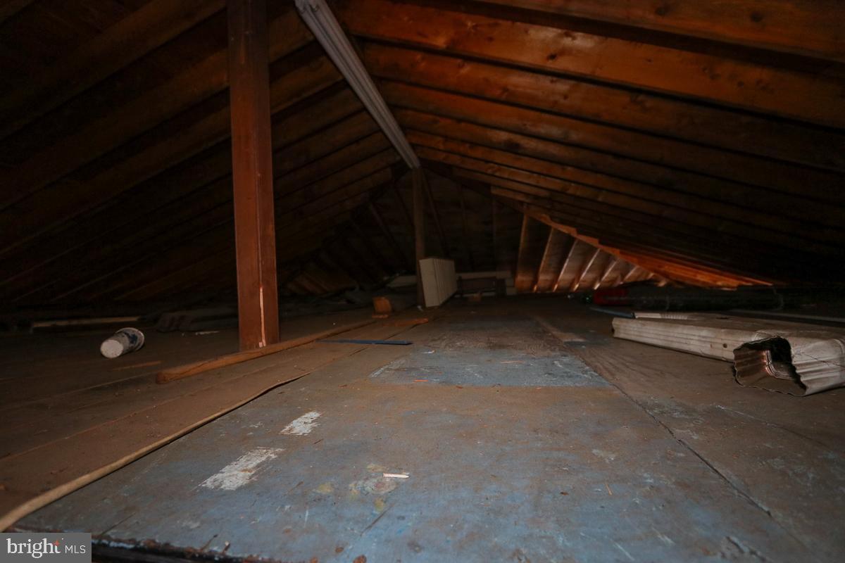 BETHAYRES - Commercial Sale