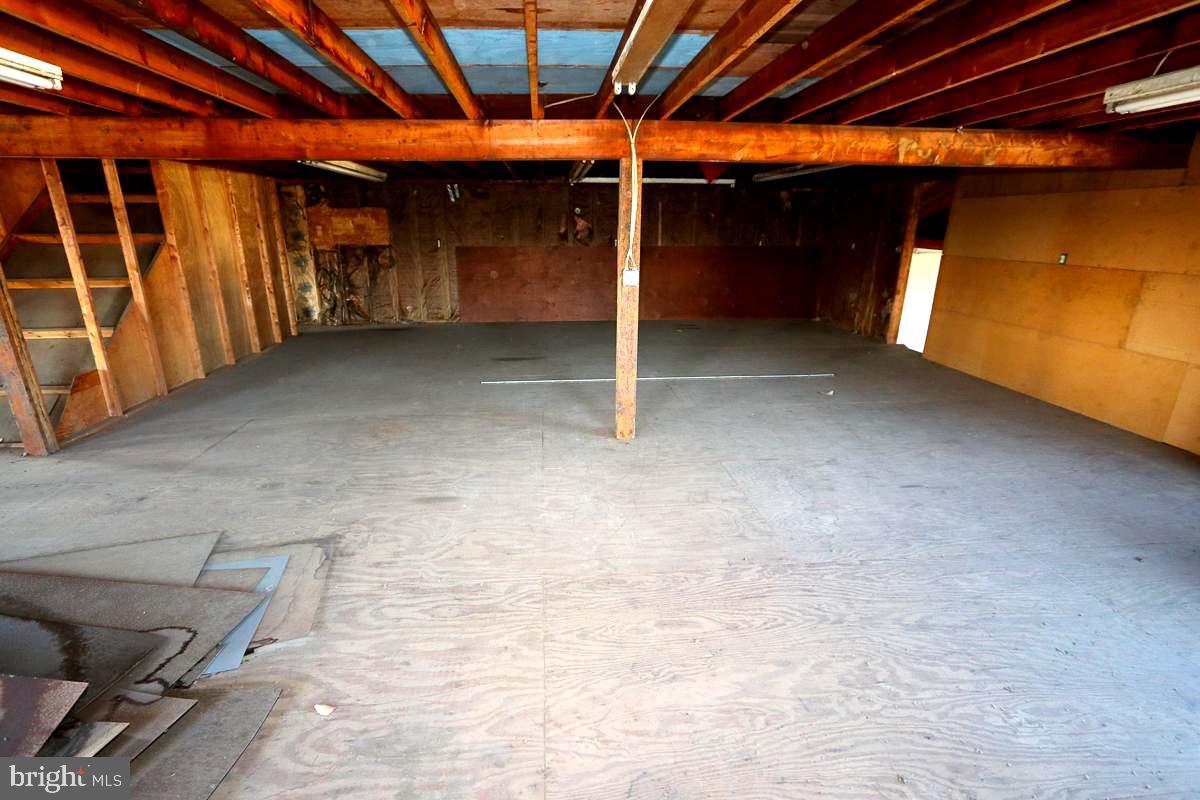 BETHAYRES - Commercial Sale