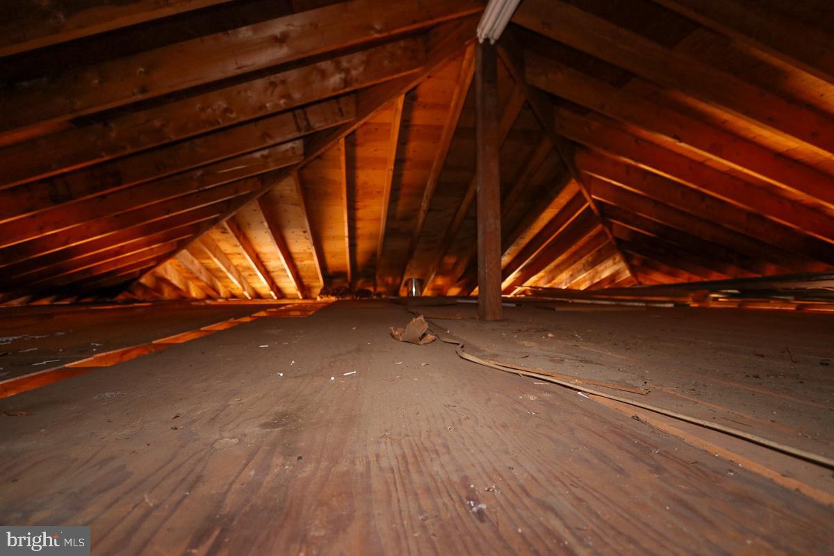 BETHAYRES - Commercial Sale