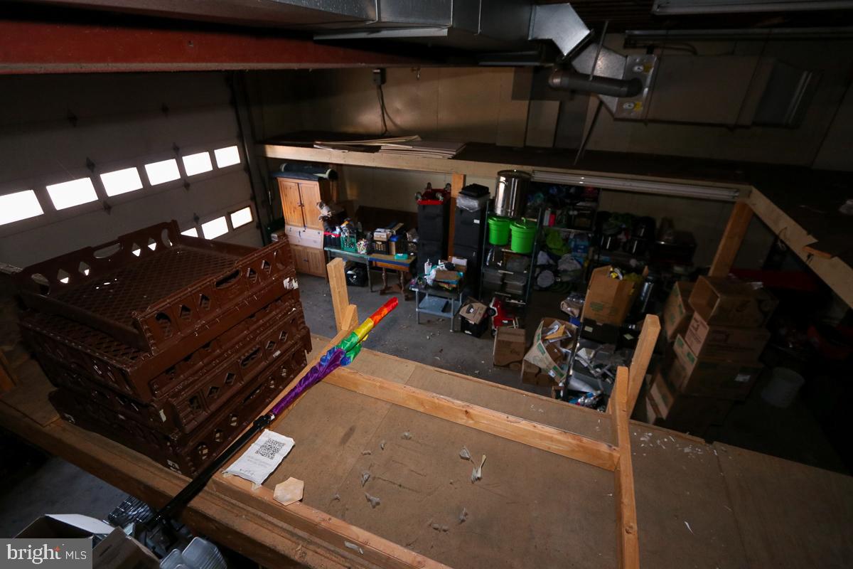 BETHAYRES - Commercial Sale