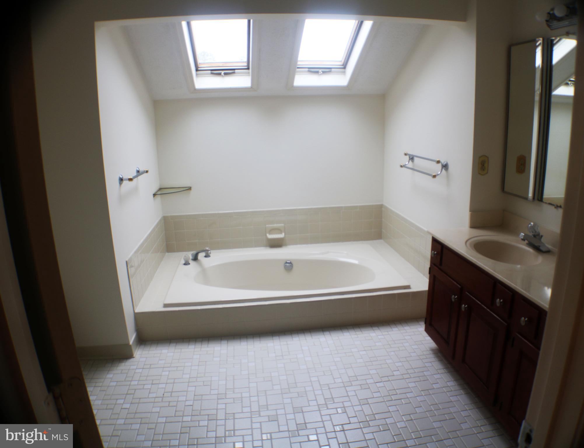 HALDANE LA PLATA - Residential