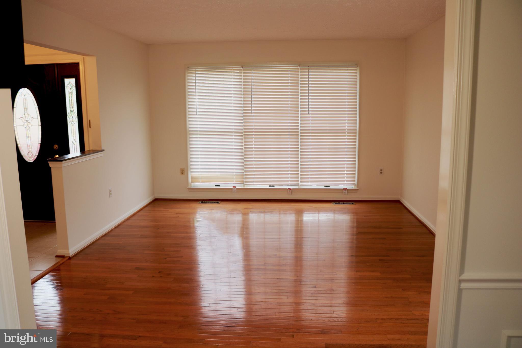 HALDANE LA PLATA - Residential