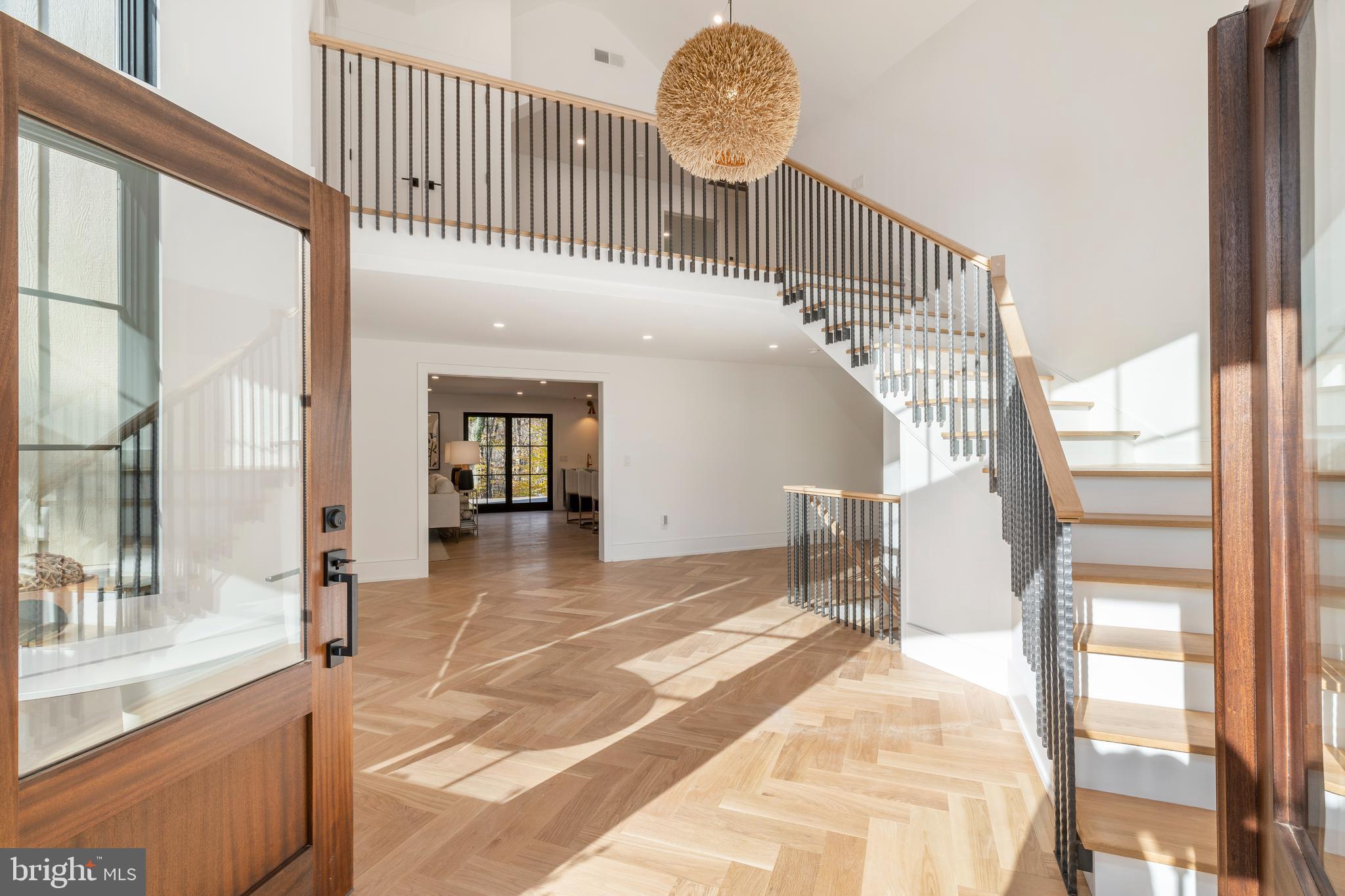 CHESTNUT HILL - Residential