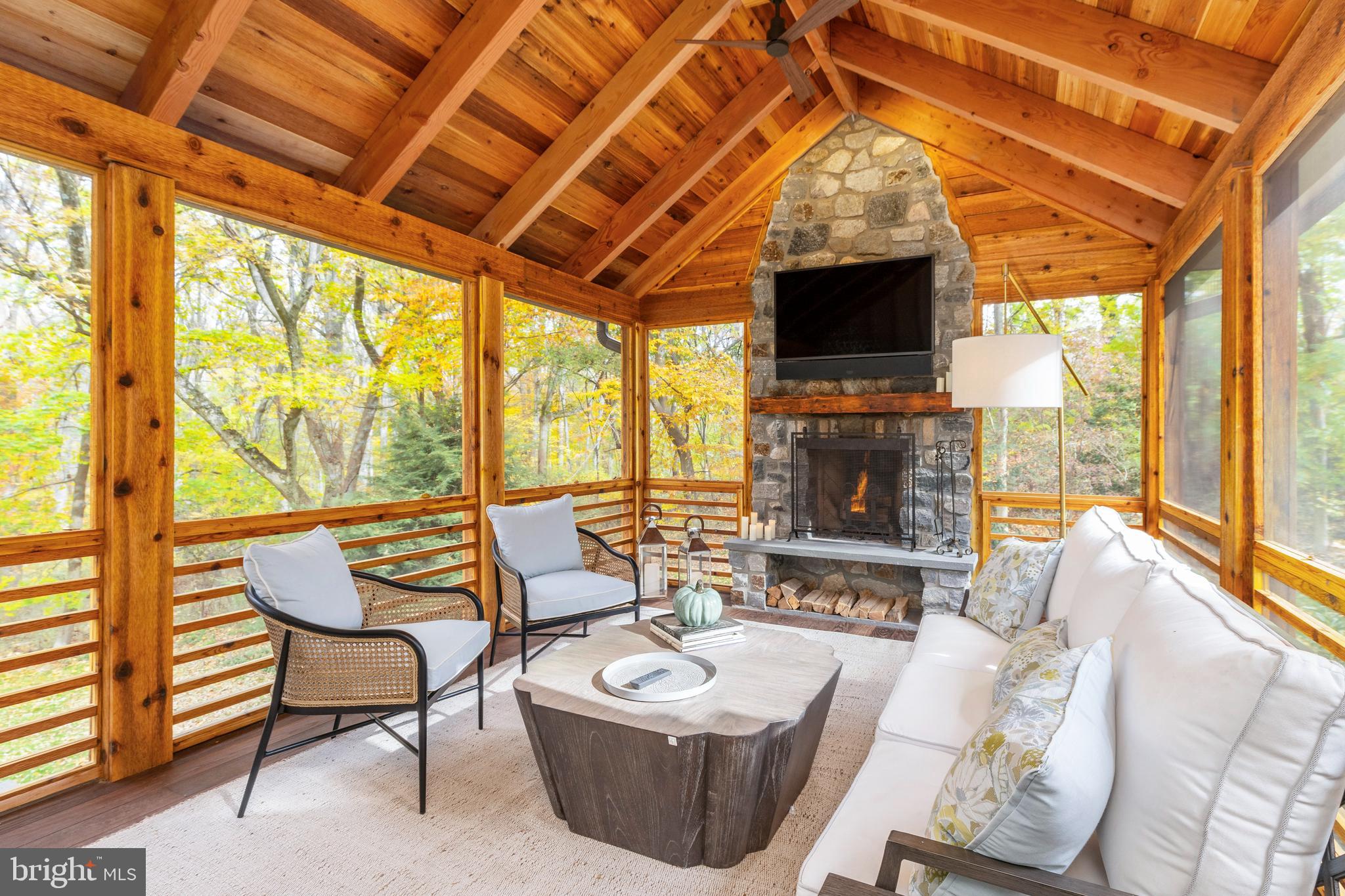 CHESTNUT HILL - Residential