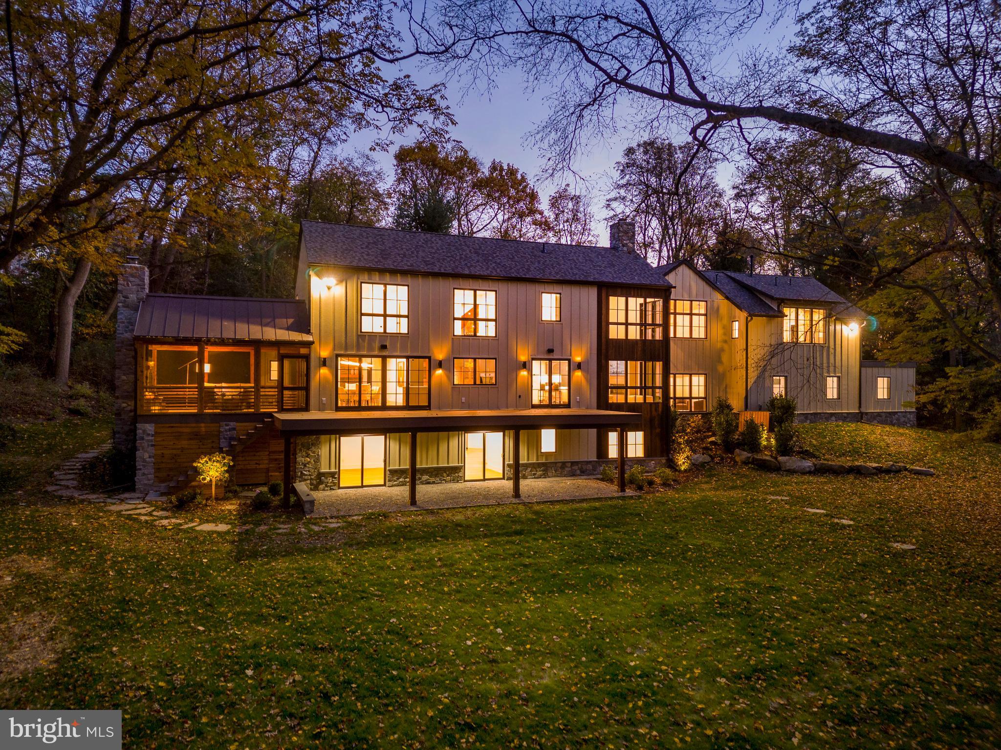 CHESTNUT HILL - Residential